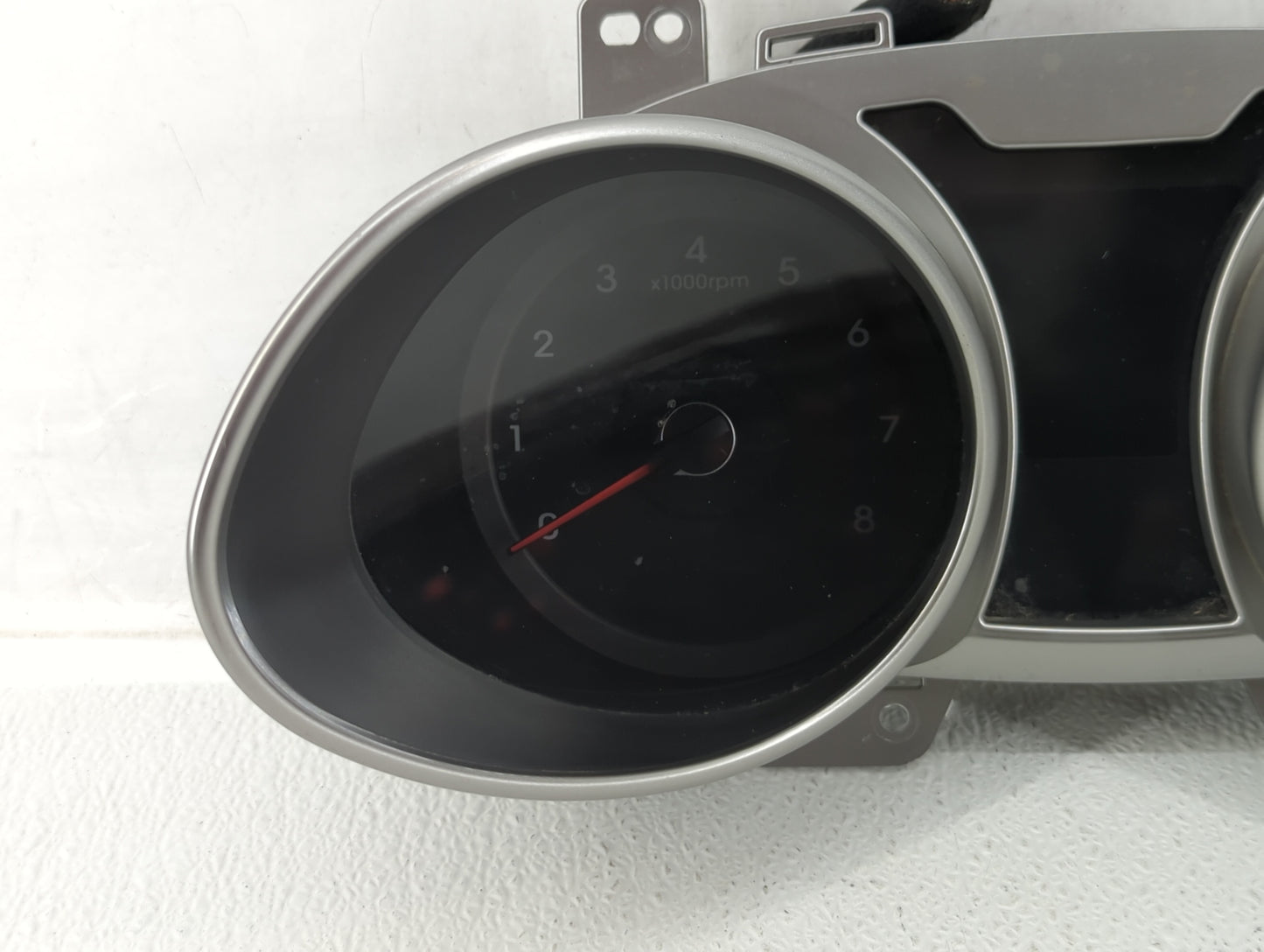 2012-2013 Hyundai Veloster Instrument Cluster Speedometer Gauges P/N:94001-2V330 Fits Fits 2012 2013 OEM Used Auto Parts - O