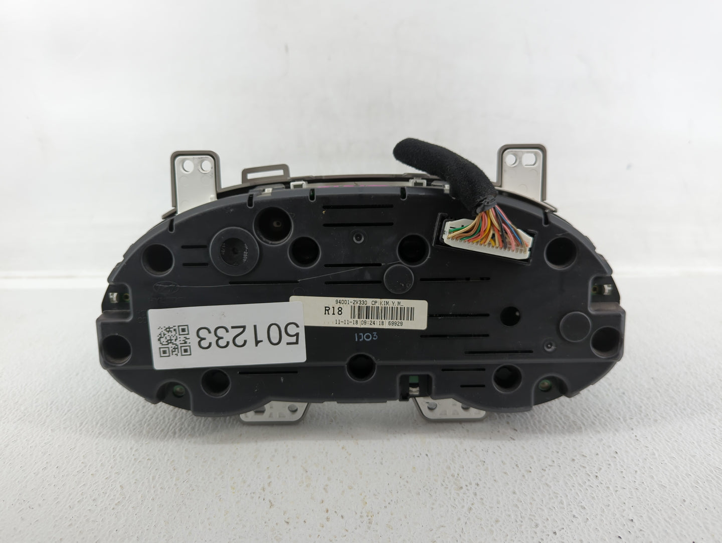 2012-2013 Hyundai Veloster Instrument Cluster Speedometer Gauges P/N:94001-2V330 Fits Fits 2012 2013 OEM Used Auto Parts - O