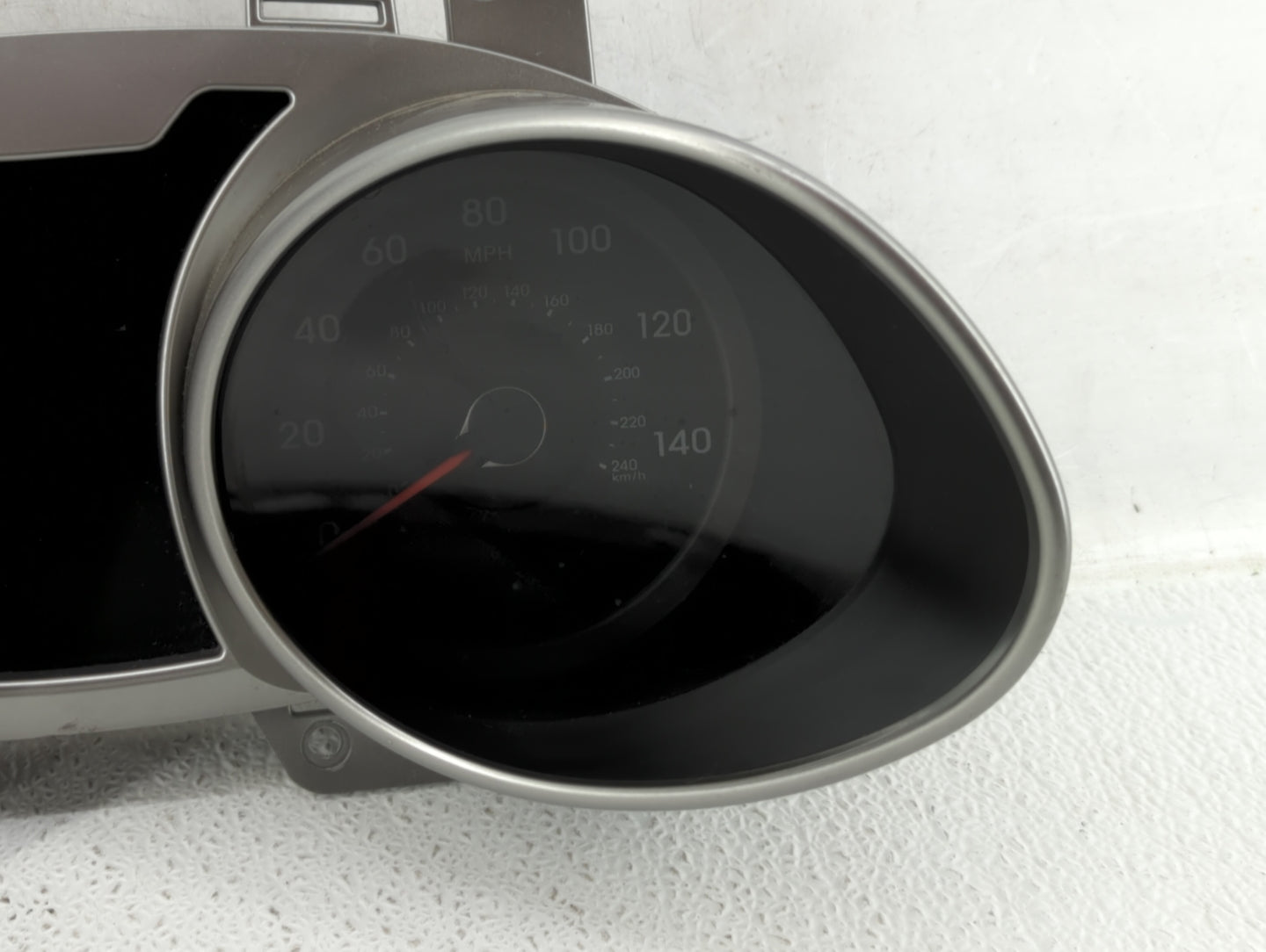 2012-2015 Hyundai Veloster Instrument Cluster Speedometer Gauges P/N:94011-2V330PD5 94001-2V330 Fits Fits 2012 2013 2014 201