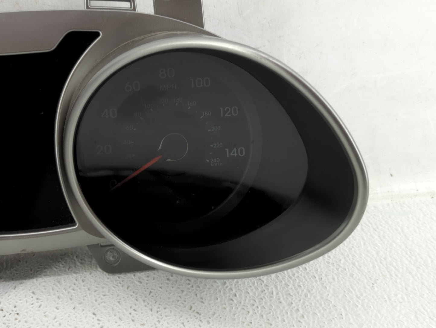2012-2015 Hyundai Veloster Instrument Cluster Speedometer Gauges P/N:94011-2V330PD5 94001-2V330 Fits Fits 2012 2013 2014 201