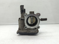 2012-2017 Hyundai Veloster Throttle Body P/N:35100-2B300 Fits Fits 2012 2013 2014 2015 2016 2017 2018 2019 OEM Used Auto Par