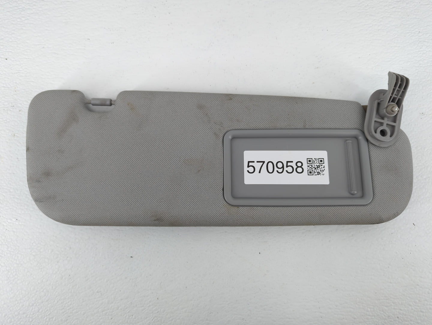 2012-2015 Hyundai Veloster Sun Visor Shade Replacement Passenger Right Mirror Fits Fits 2012 2013 2014 2015 OEM Used Auto Pa