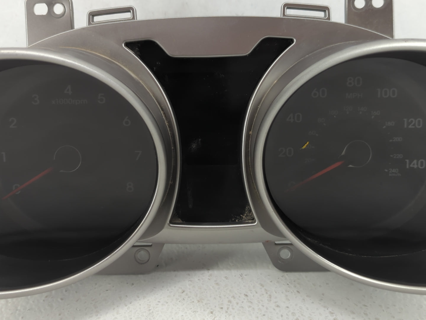 2012-2015 Hyundai Veloster Instrument Cluster Speedometer Gauges P/N:94001-2V330 Fits Fits 2012 2013 2014 2015 OEM Used Auto