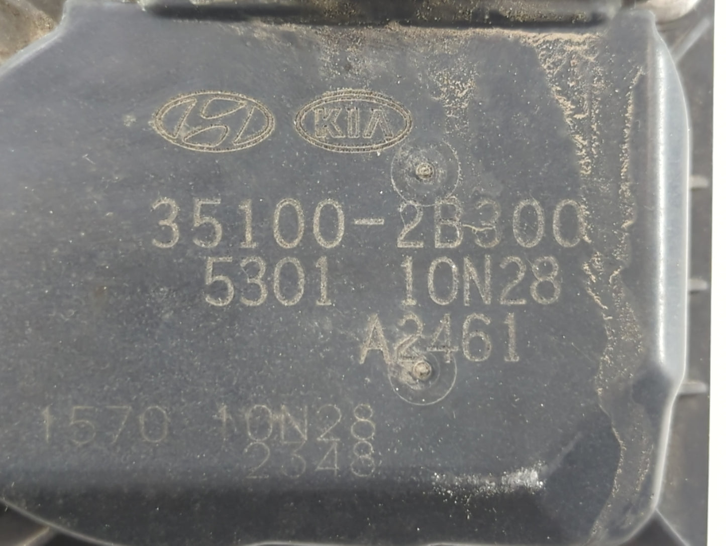 2012-2017 Hyundai Veloster Throttle Body P/N:35100-2B300 Fits Fits 2012 2013 2014 2015 2016 2017 2018 2019 OEM Used Auto Par