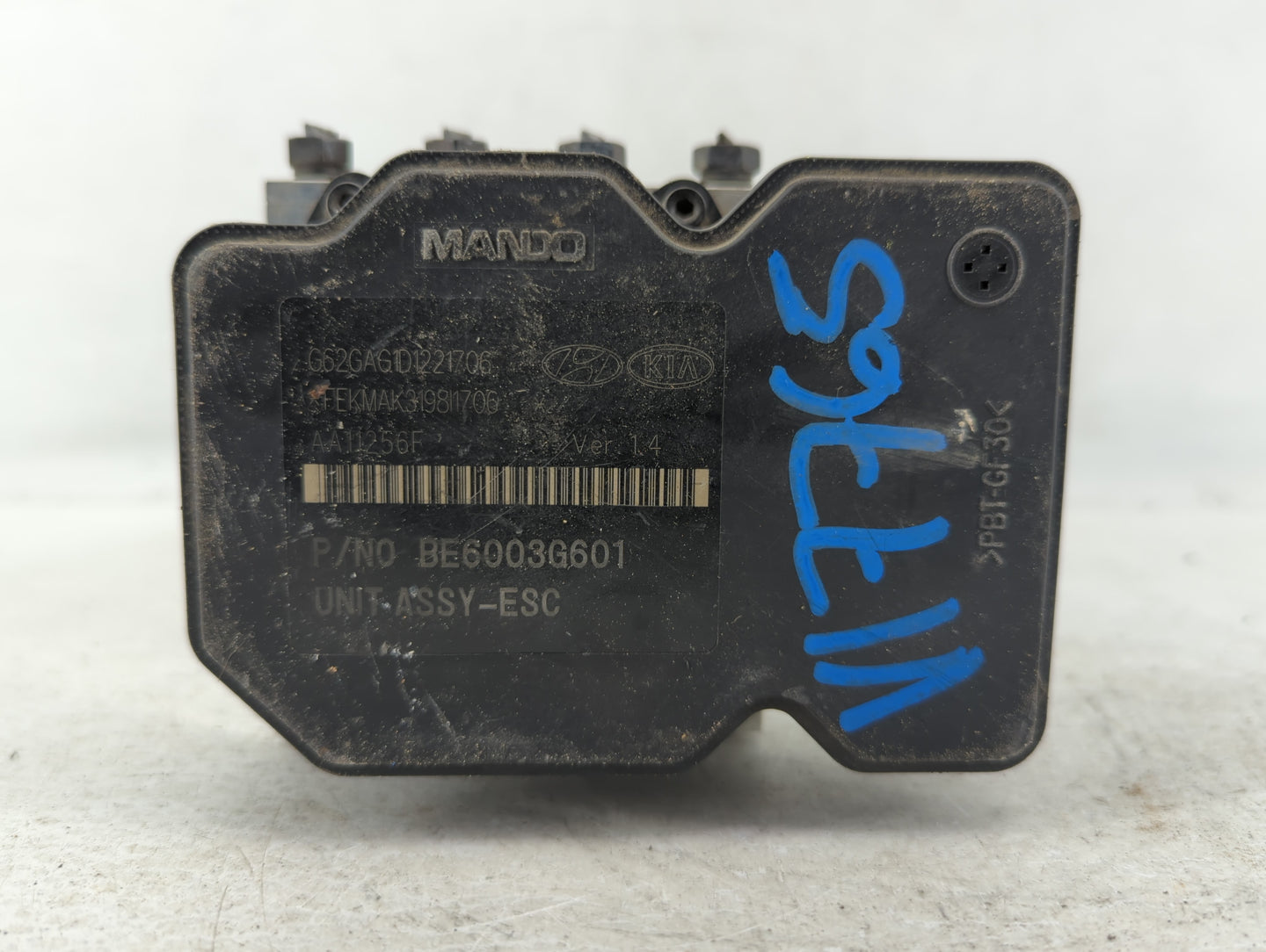 2012-2013 Hyundai Veloster ABS Pump Control Module Replacement P/N:BH6013G603 58920-2V400 Fits Fits 2012 2013 OEM Used Auto 