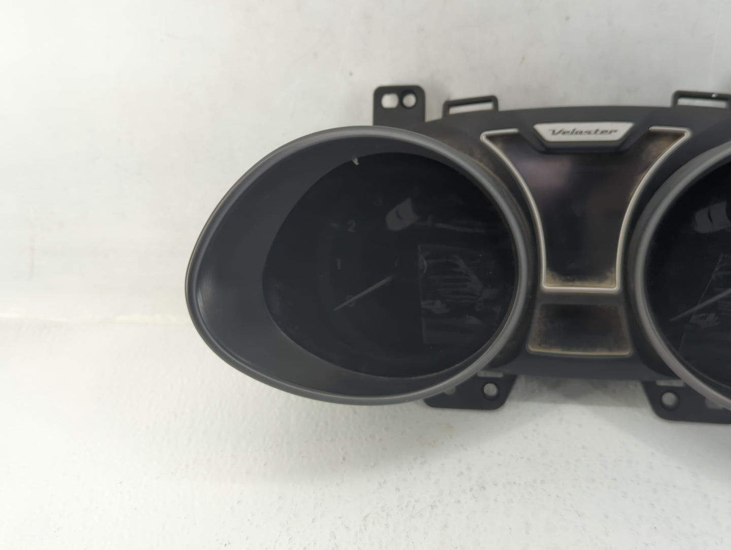 2012-2015 Hyundai Veloster Instrument Cluster Speedometer Gauges P/N:94011-2V331PD5 Fits Fits 2012 2013 2014 2015 OEM Used A