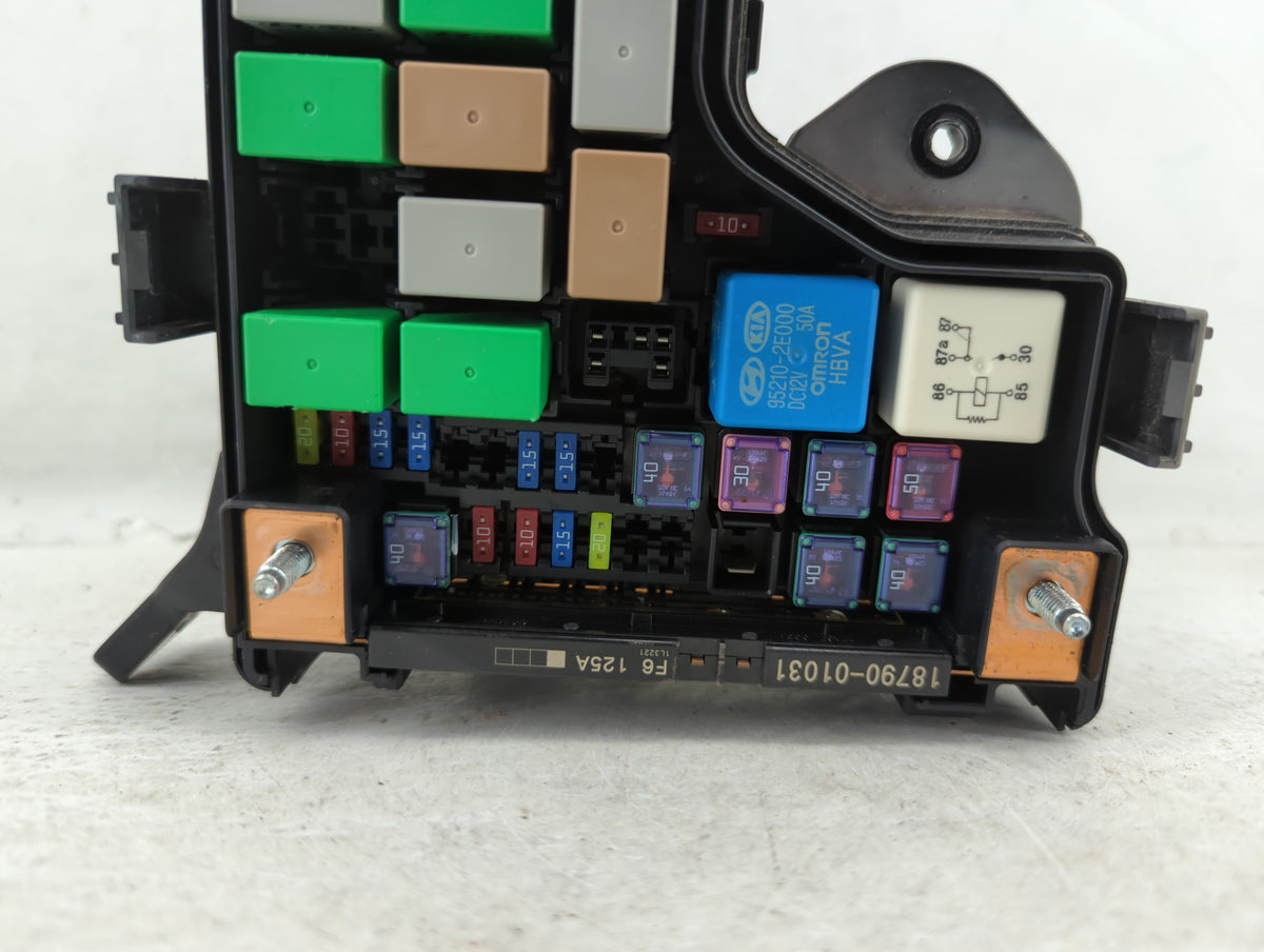 2012-2014 Hyundai Veloster Fusebox Fuse Box Panel Relay Module P/N:X102 912362V610 Fits Fits 2012 2013 2014 OEM Used Auto Pa