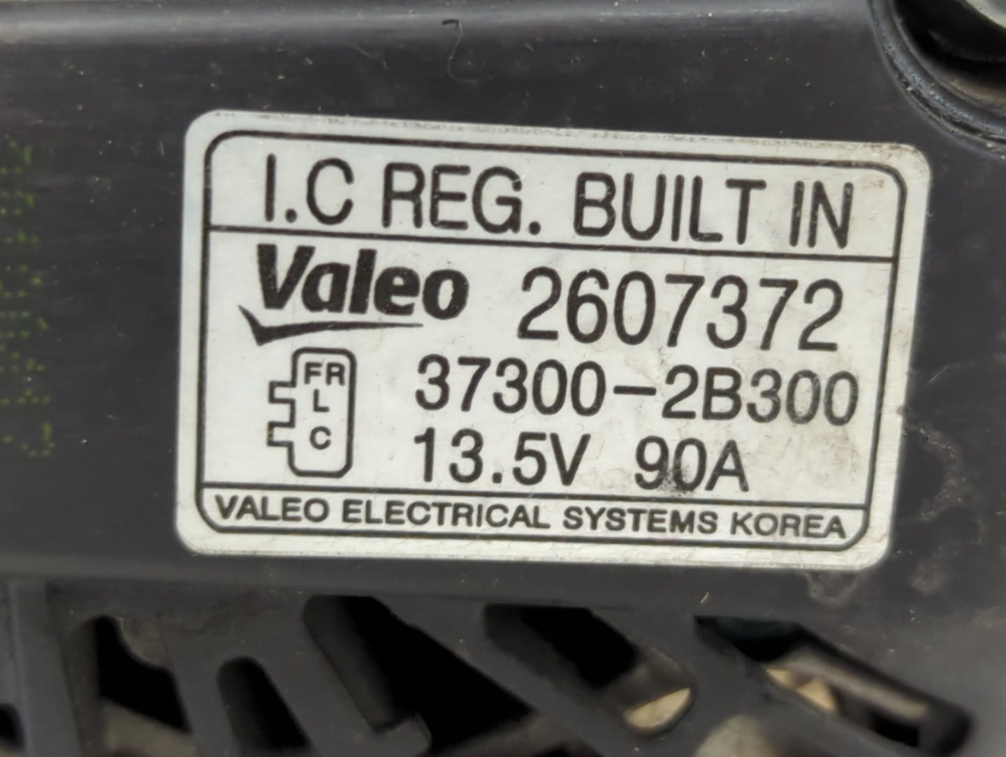 2012-2017 Hyundai Veloster Alternator Replacement Generator Charging Assembly Engine OEM P/N:37300-2B300 2607372 Fits OEM Us