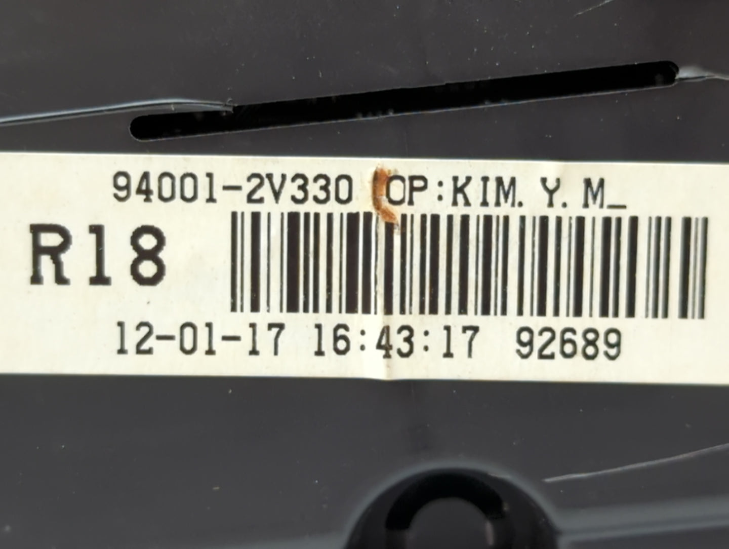 2012-2015 Hyundai Veloster Instrument Cluster Speedometer Gauges P/N:94001-2V330 Fits Fits 2012 2013 2014 2015 OEM Used Auto