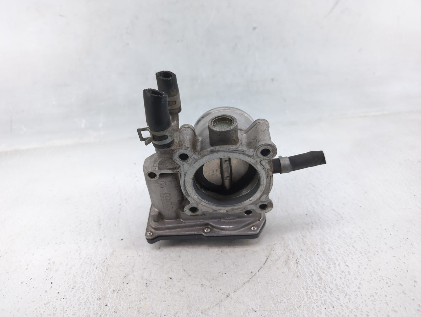 2012-2017 Hyundai Veloster Throttle Body P/N:5301 3P30 35100-2B300 Fits Fits 2012 2013 2014 2015 2016 2017 2018 2019 OEM Use