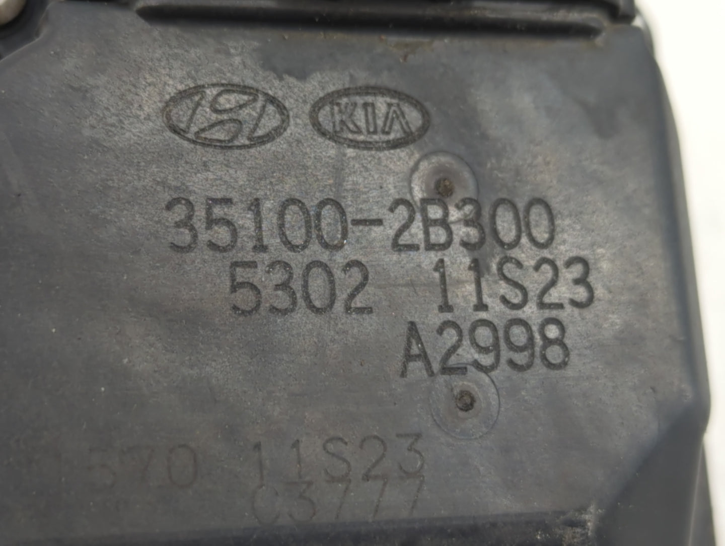 2012-2017 Hyundai Veloster Throttle Body P/N:5301 3P30 35100-2B300 Fits Fits 2012 2013 2014 2015 2016 2017 2018 2019 OEM Use