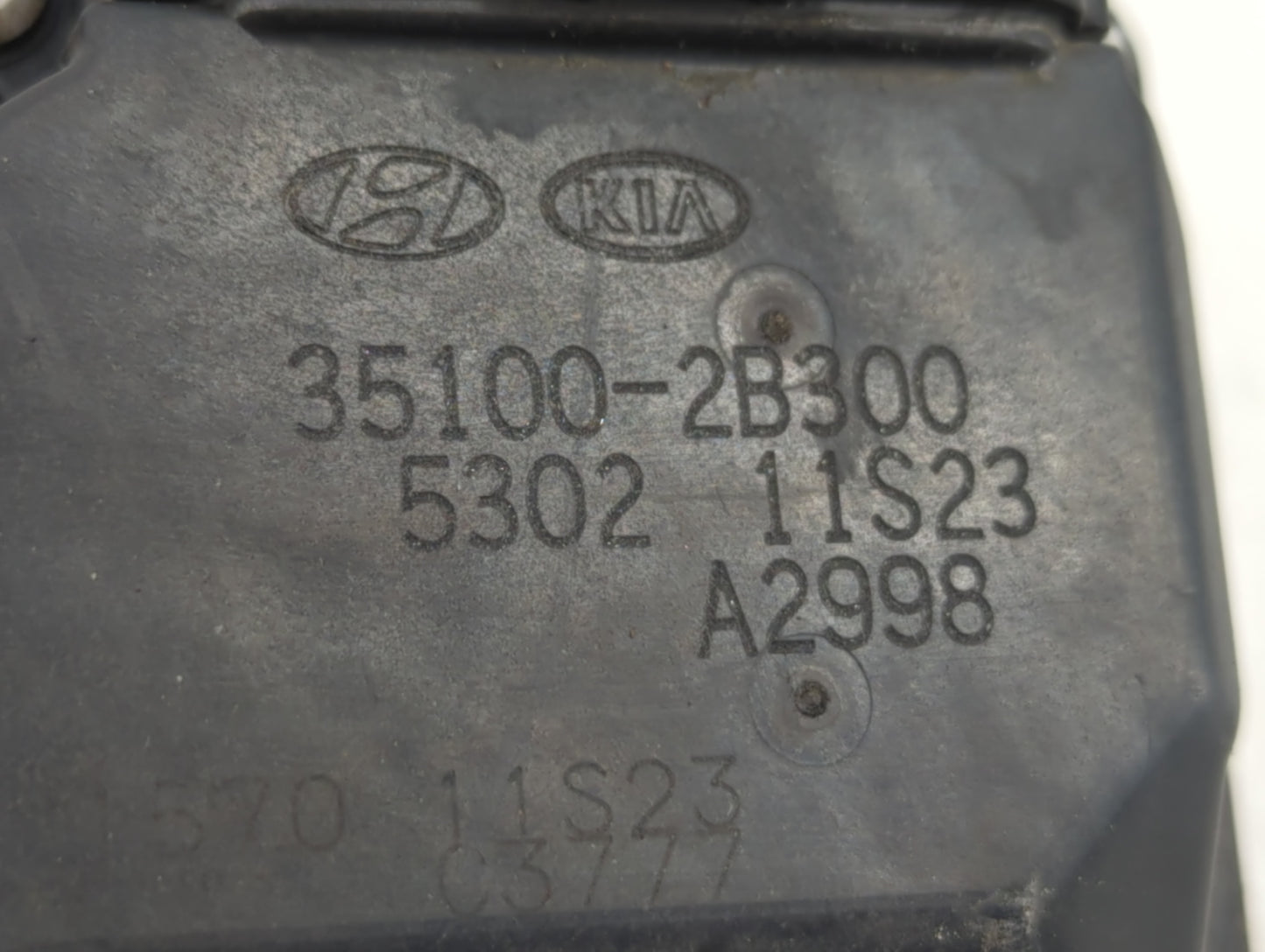 2012-2017 Hyundai Veloster Throttle Body P/N:5301 3P30 35100-2B300 Fits Fits 2012 2013 2014 2015 2016 2017 2018 2019 OEM Use
