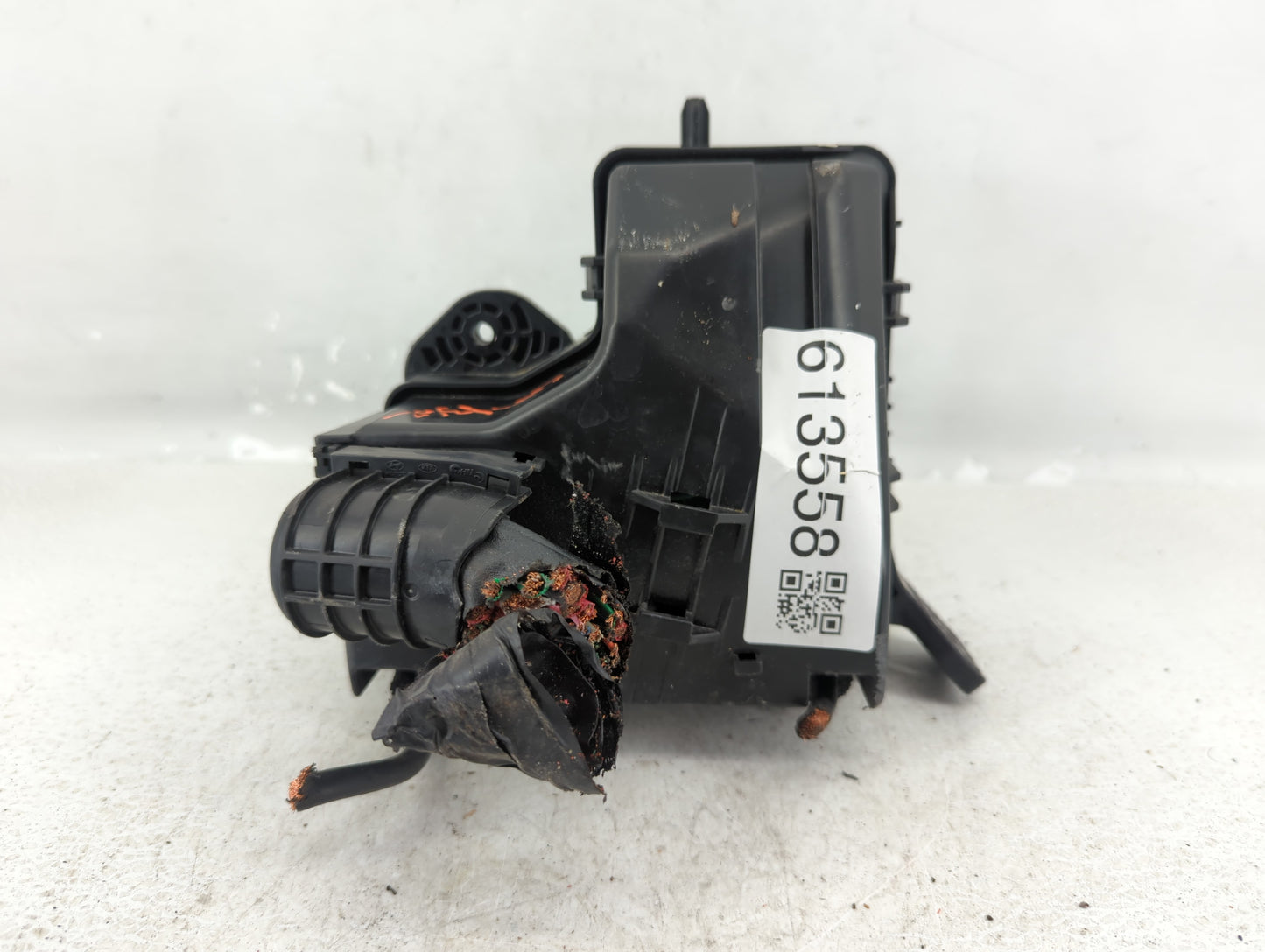2012-2014 Hyundai Veloster Fusebox Fuse Box Panel Relay Module P/N:91236-2V370 Fits Fits 2012 2013 2014 OEM Used Auto Parts 