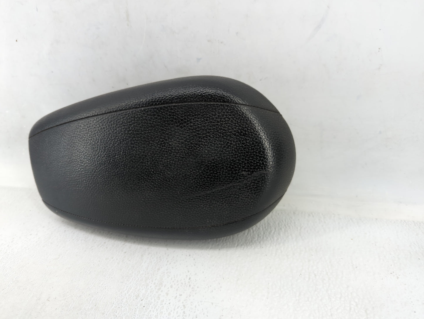 2012 Hyundai Veloster Center Console Armrest Cover Lid Black - Oemusedautoparts1.com