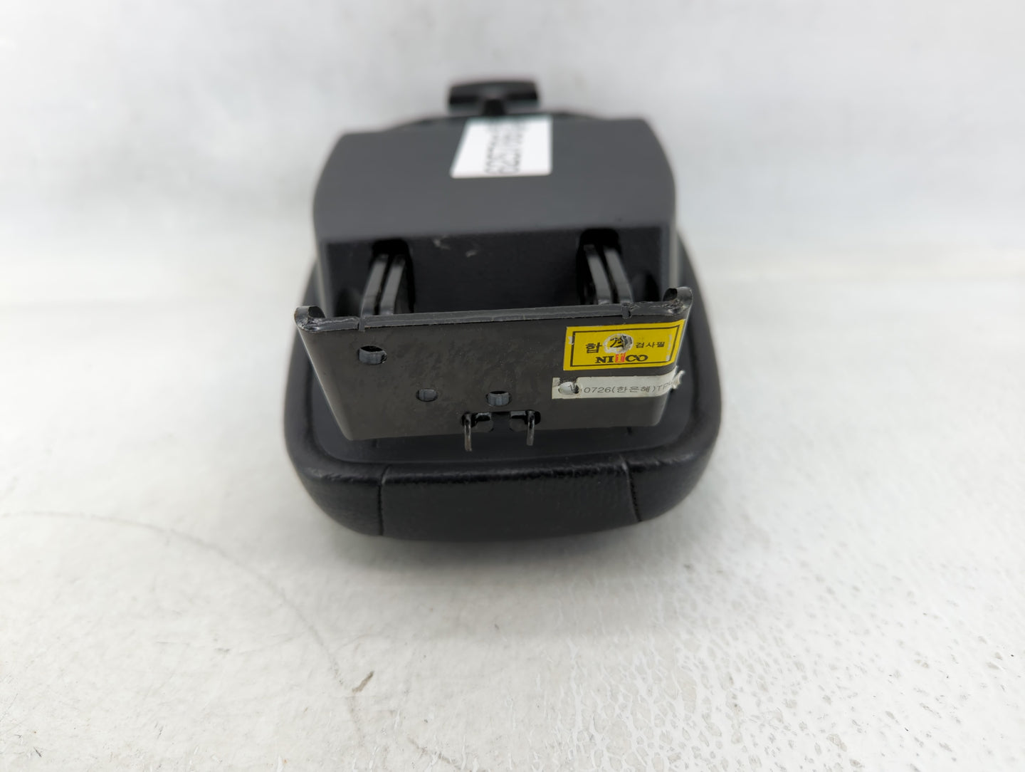 2012 Hyundai Veloster Center Console Armrest Cover Lid Black - Oemusedautoparts1.com