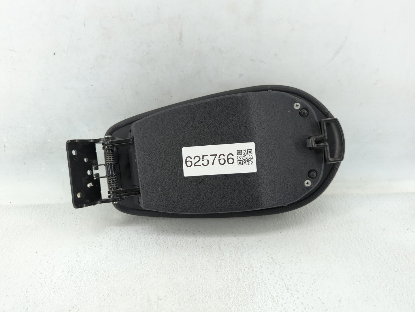 2012 Hyundai Veloster Center Console Armrest Cover Lid Black - Oemusedautoparts1.com