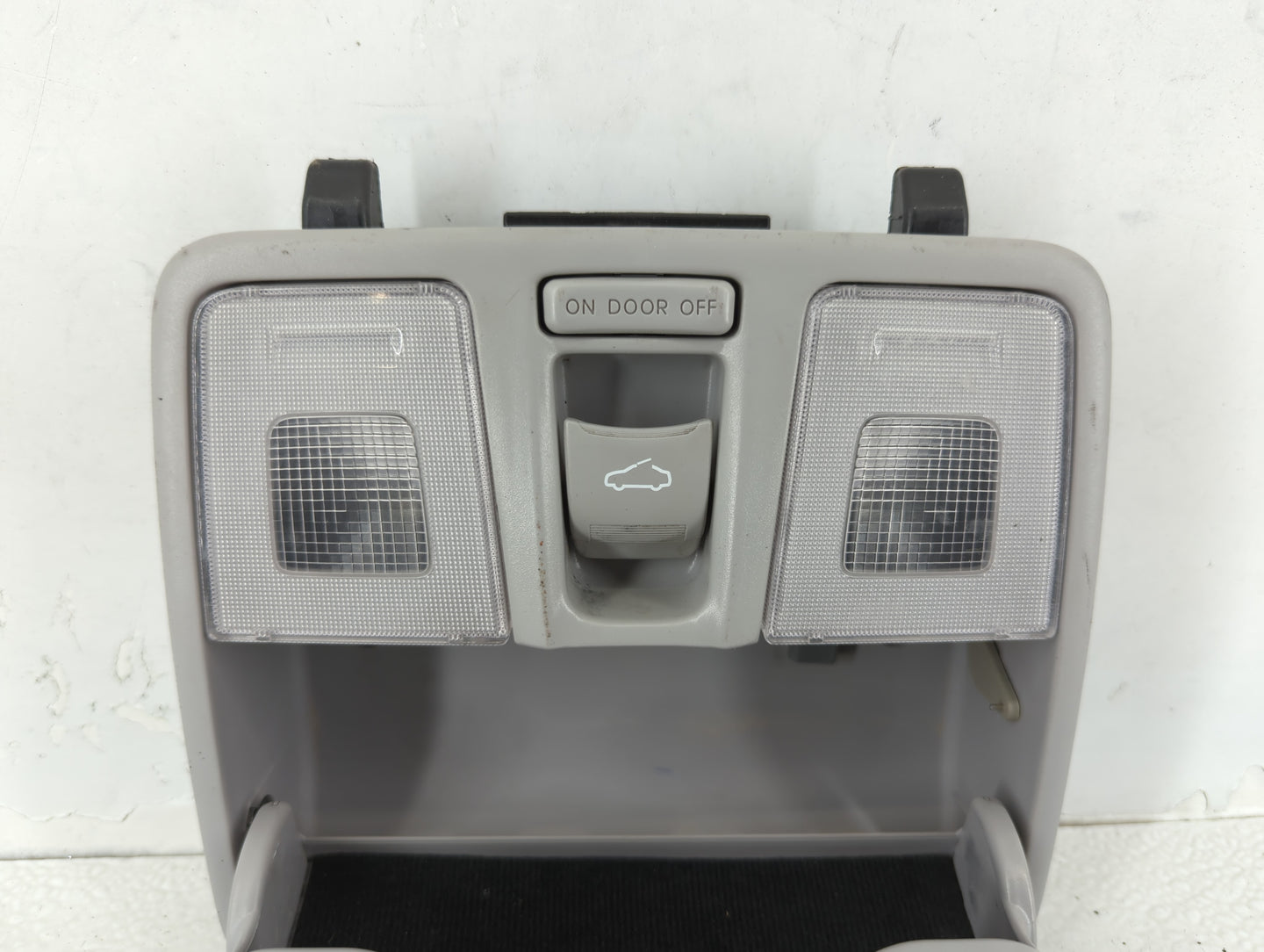 2012 Hyundai Veloster Overhead Roof Console - Oemusedautoparts1.com
