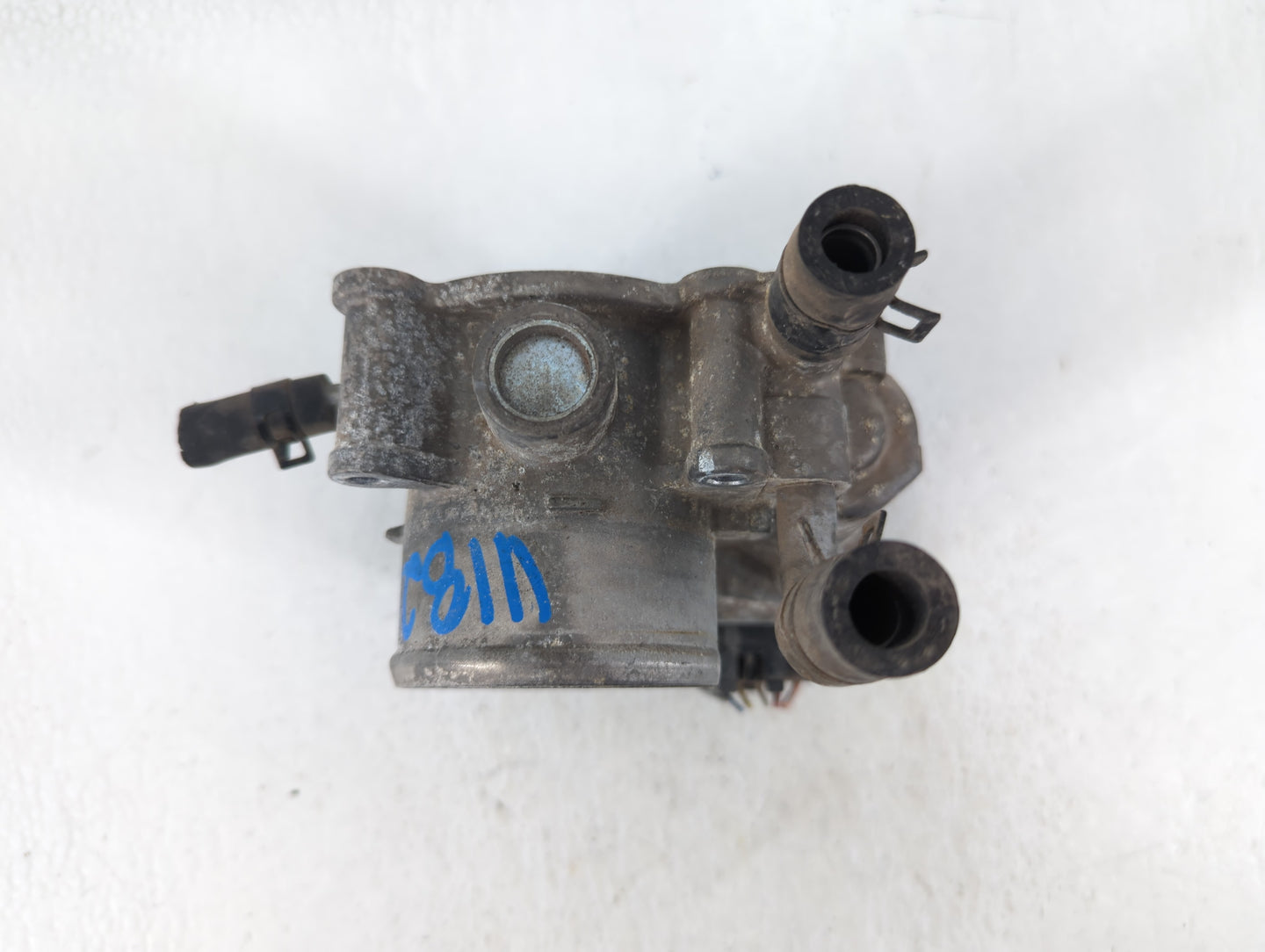 2012-2017 Hyundai Veloster Throttle Body P/N:35100-2B300 Fits Fits 2012 2013 2014 2015 2016 2017 2018 2019 OEM Used Auto Par