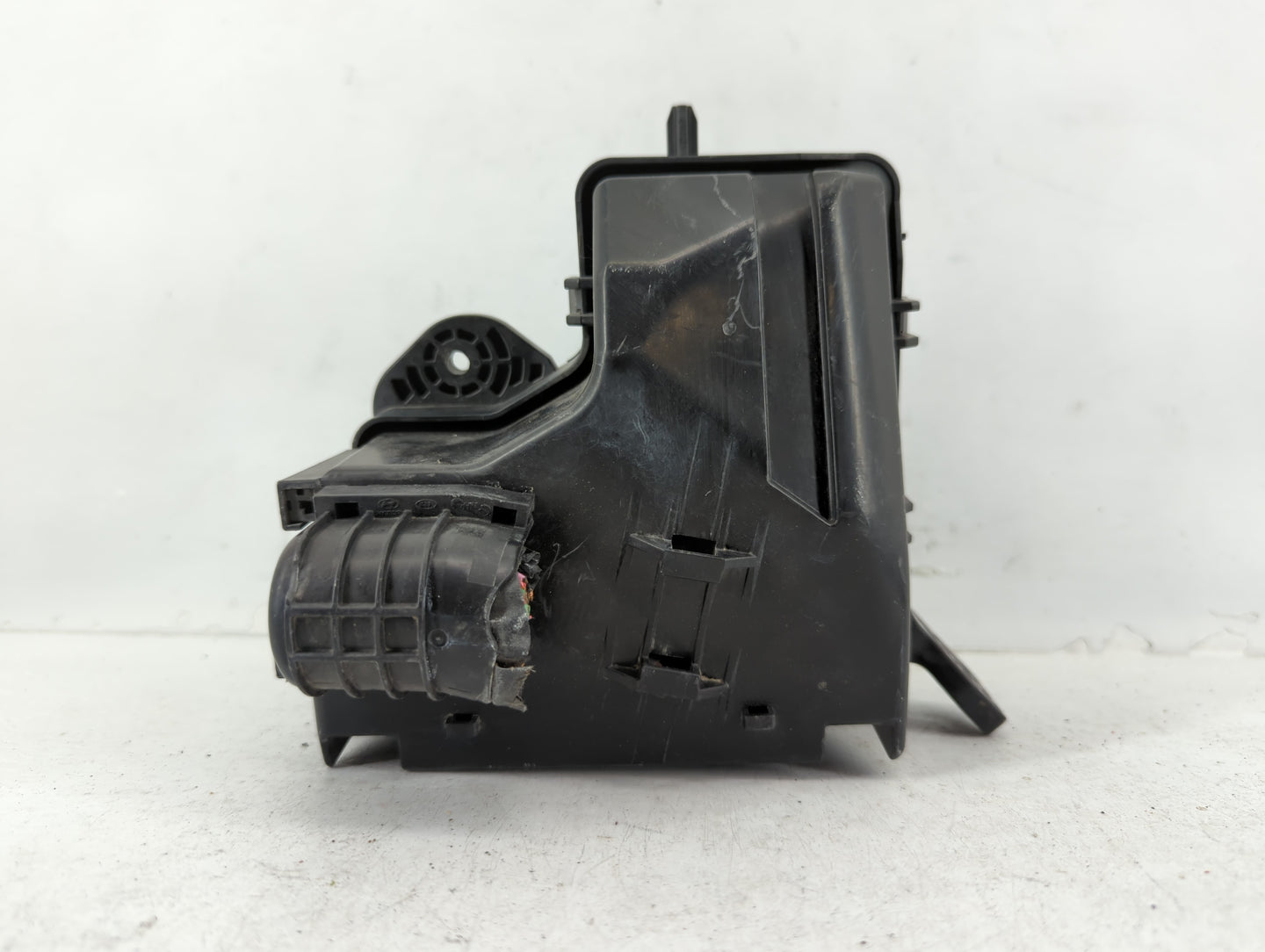 2012-2014 Hyundai Veloster Fusebox Fuse Box Panel Relay Module P/N:91236-2V010 Fits Fits 2012 2013 2014 OEM Used Auto Parts 