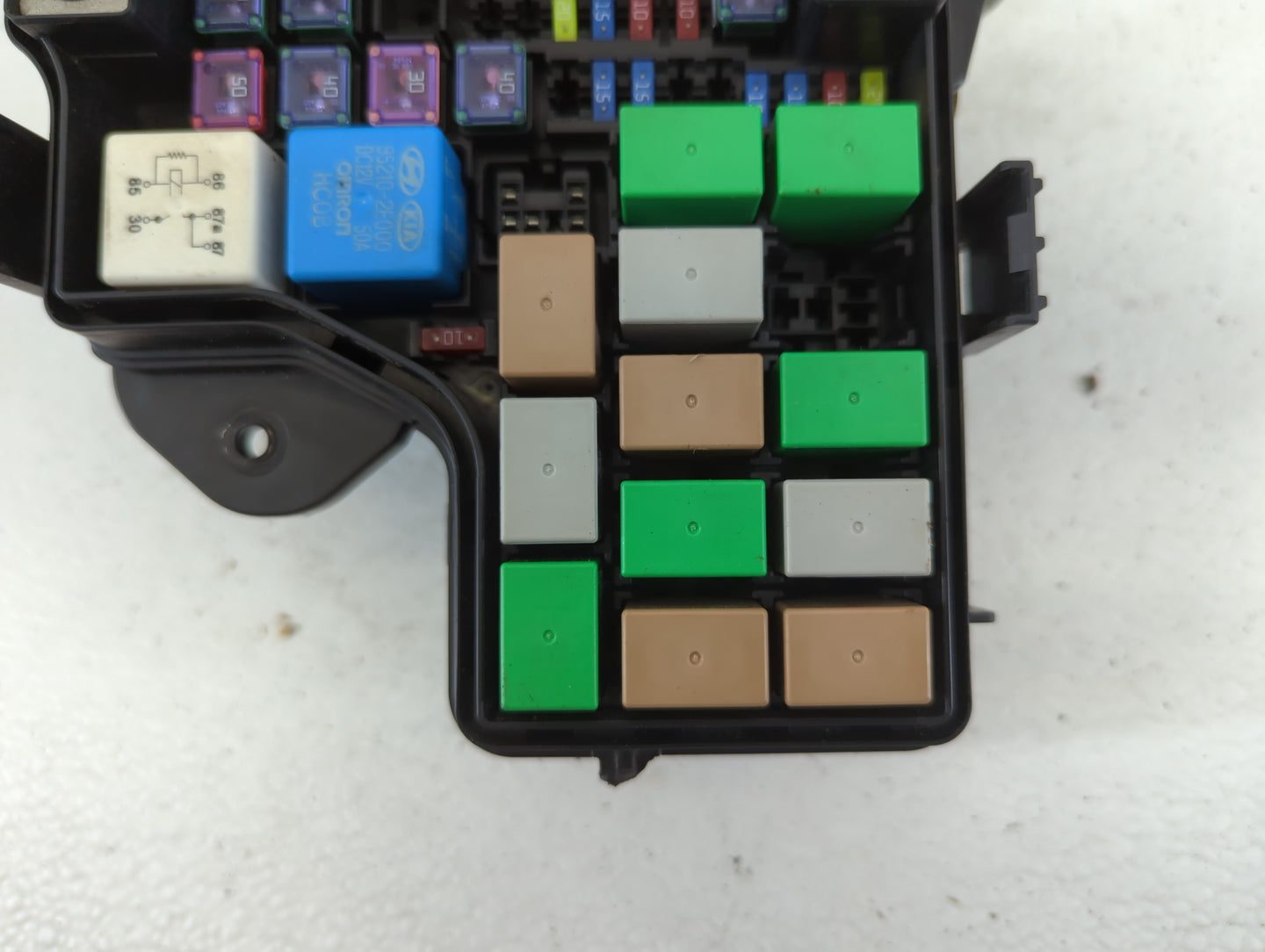 2012-2014 Hyundai Veloster Fusebox Fuse Box Panel Relay Module P/N:91236 2V652 Fits Fits 2012 2013 2014 OEM Used Auto Parts 