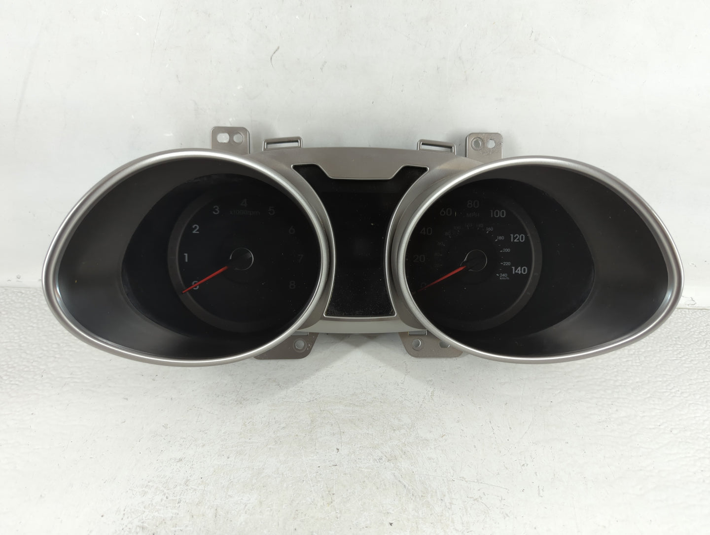 2012-2015 Hyundai Veloster Instrument Cluster Speedometer Gauges P/N:94001-2V330 Fits Fits 2012 2013 2014 2015 OEM Used Auto