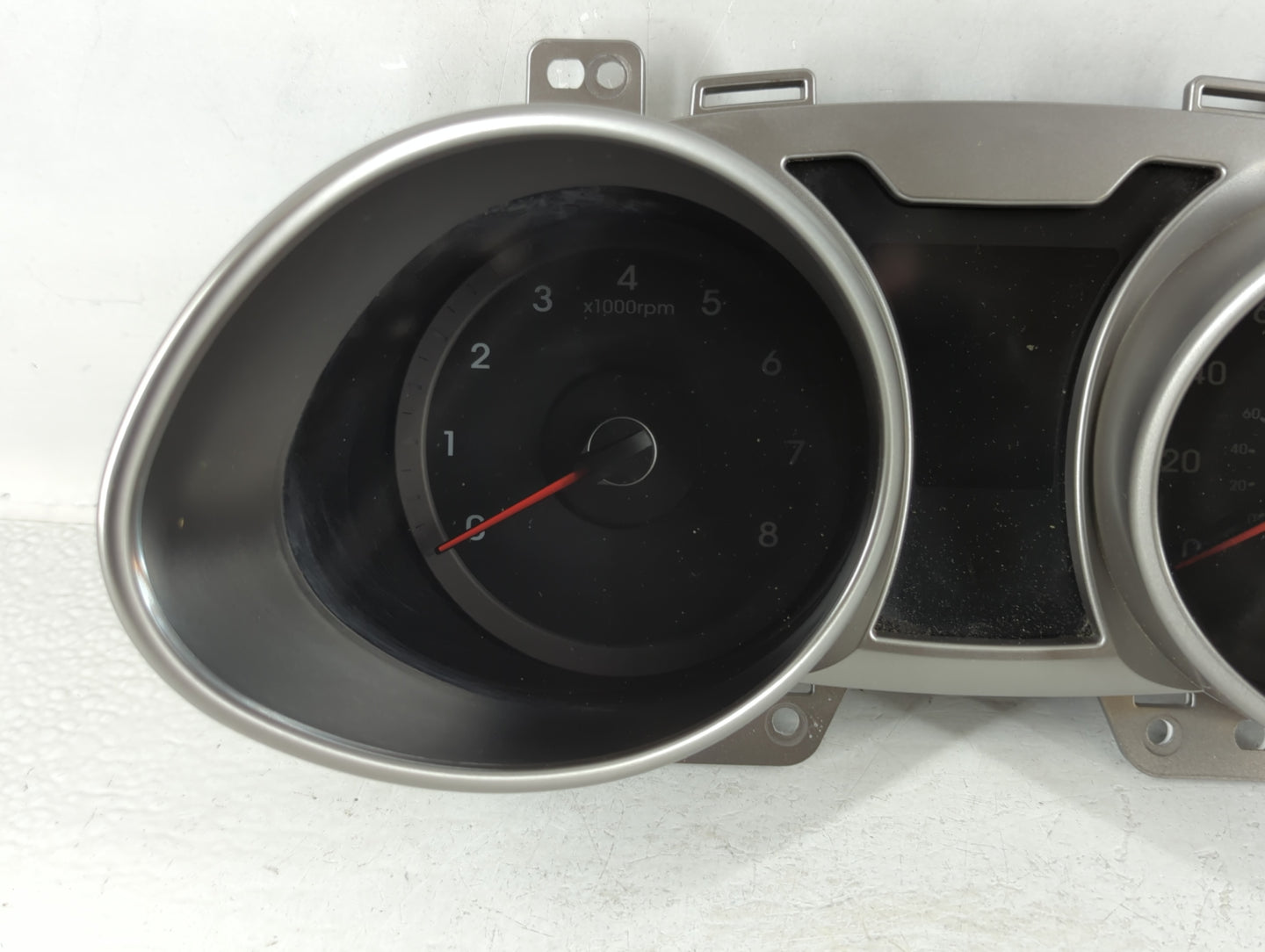 2012-2015 Hyundai Veloster Instrument Cluster Speedometer Gauges P/N:94001-2V330 Fits Fits 2012 2013 2014 2015 OEM Used Auto