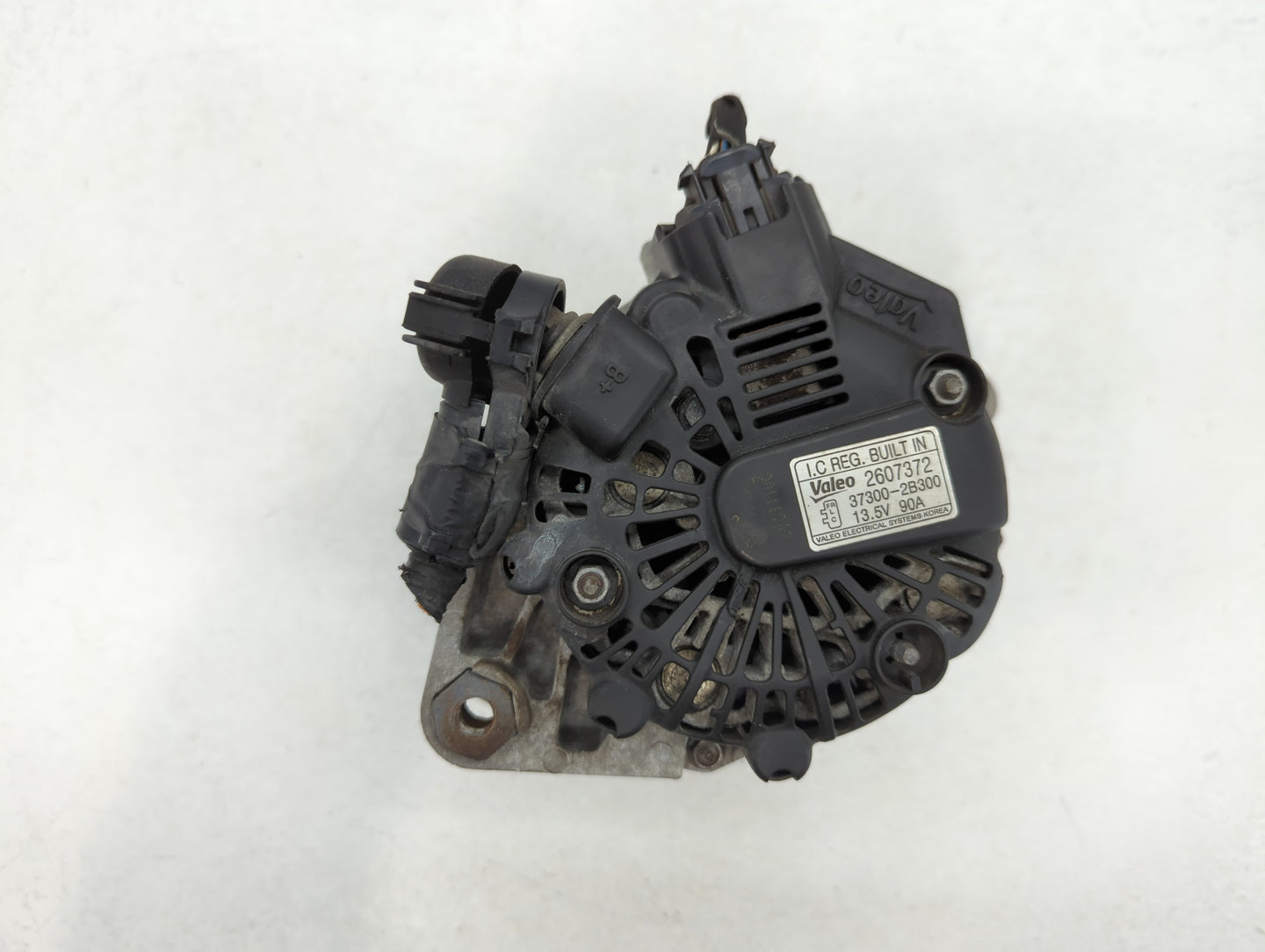 2012-2017 Hyundai Veloster Alternator Replacement Generator Charging Assembly Engine OEM P/N:37300-2B300 2607372 Fits OEM Us