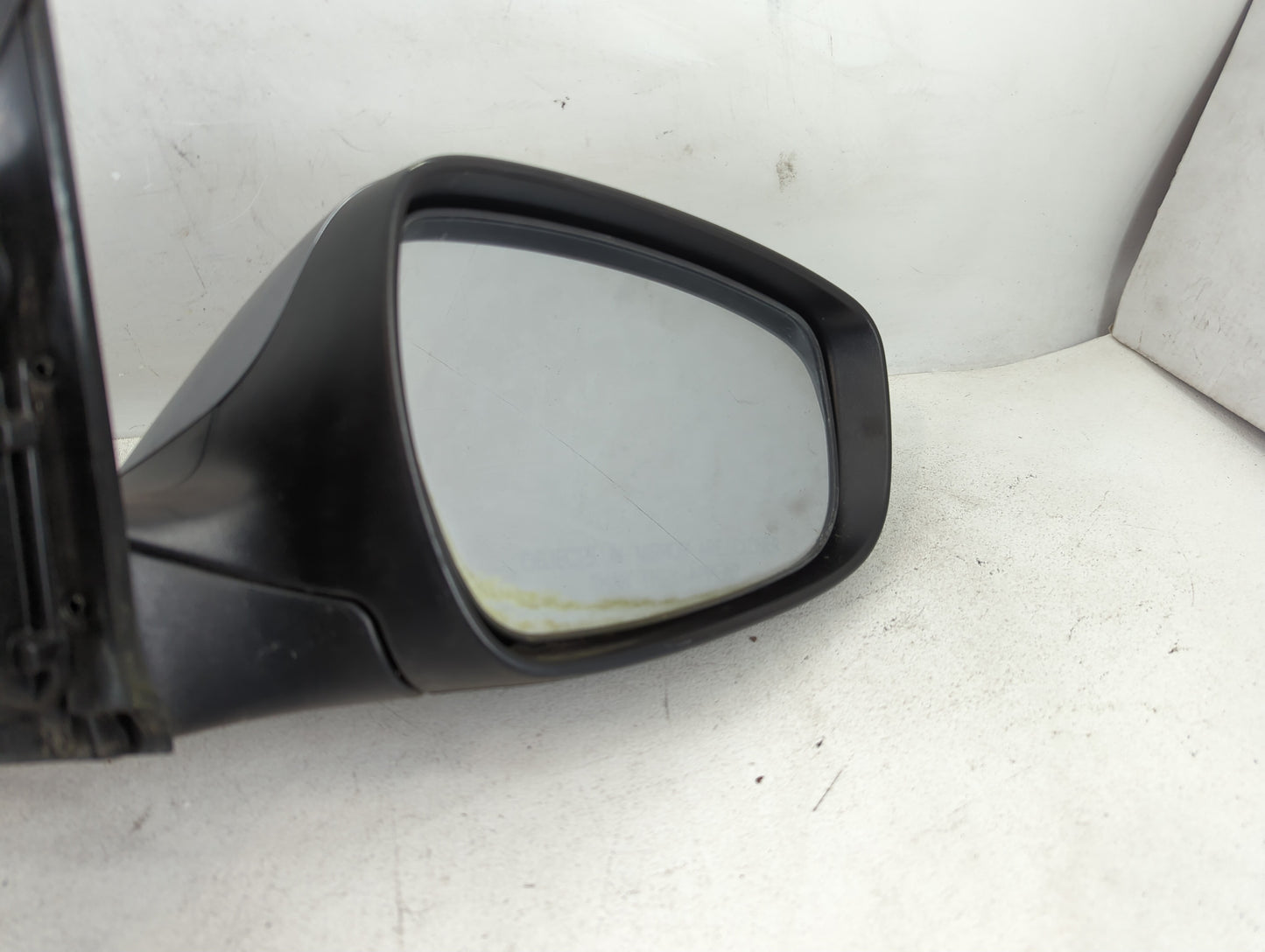 2012 Hyundai Veloster Passenger Right Side View Manual Door Mirror - Oemusedautoparts1.com