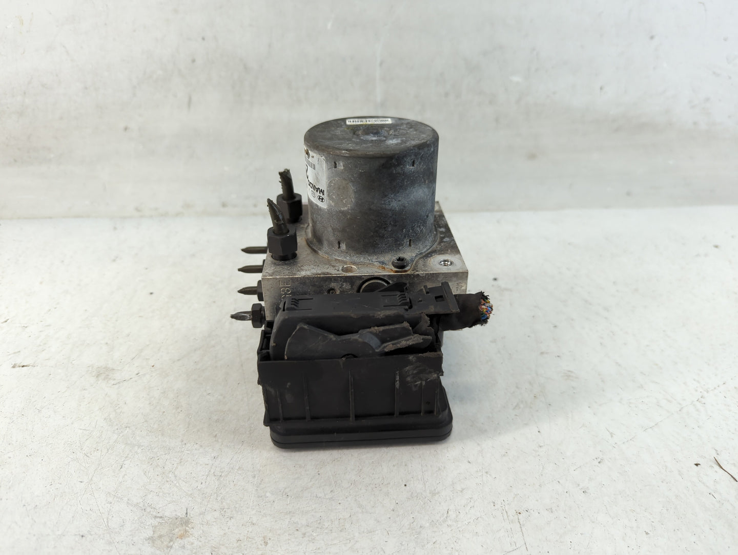 2012-2013 Hyundai Veloster ABS Pump Control Module Replacement P/N:58920-2V400 Fits Fits 2012 2013 OEM Used Auto Parts - Oem