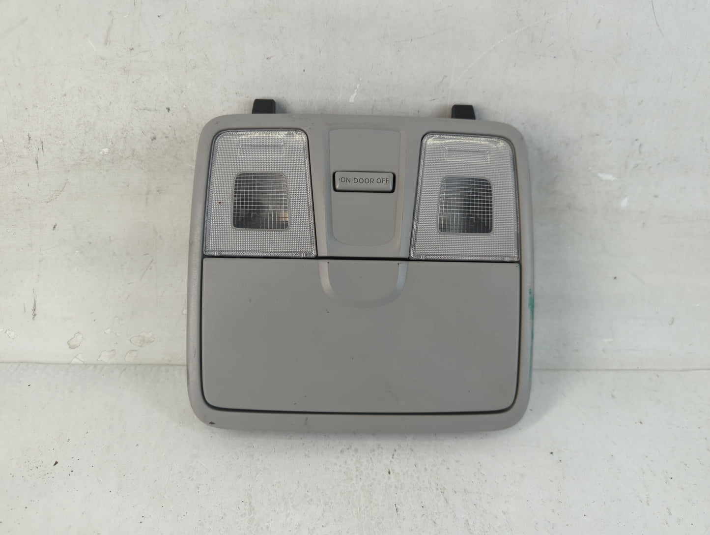 2012-2014 Hyundai Veloster Overhead Roof Console Interior Dome Light - Oemusedautoparts1.com