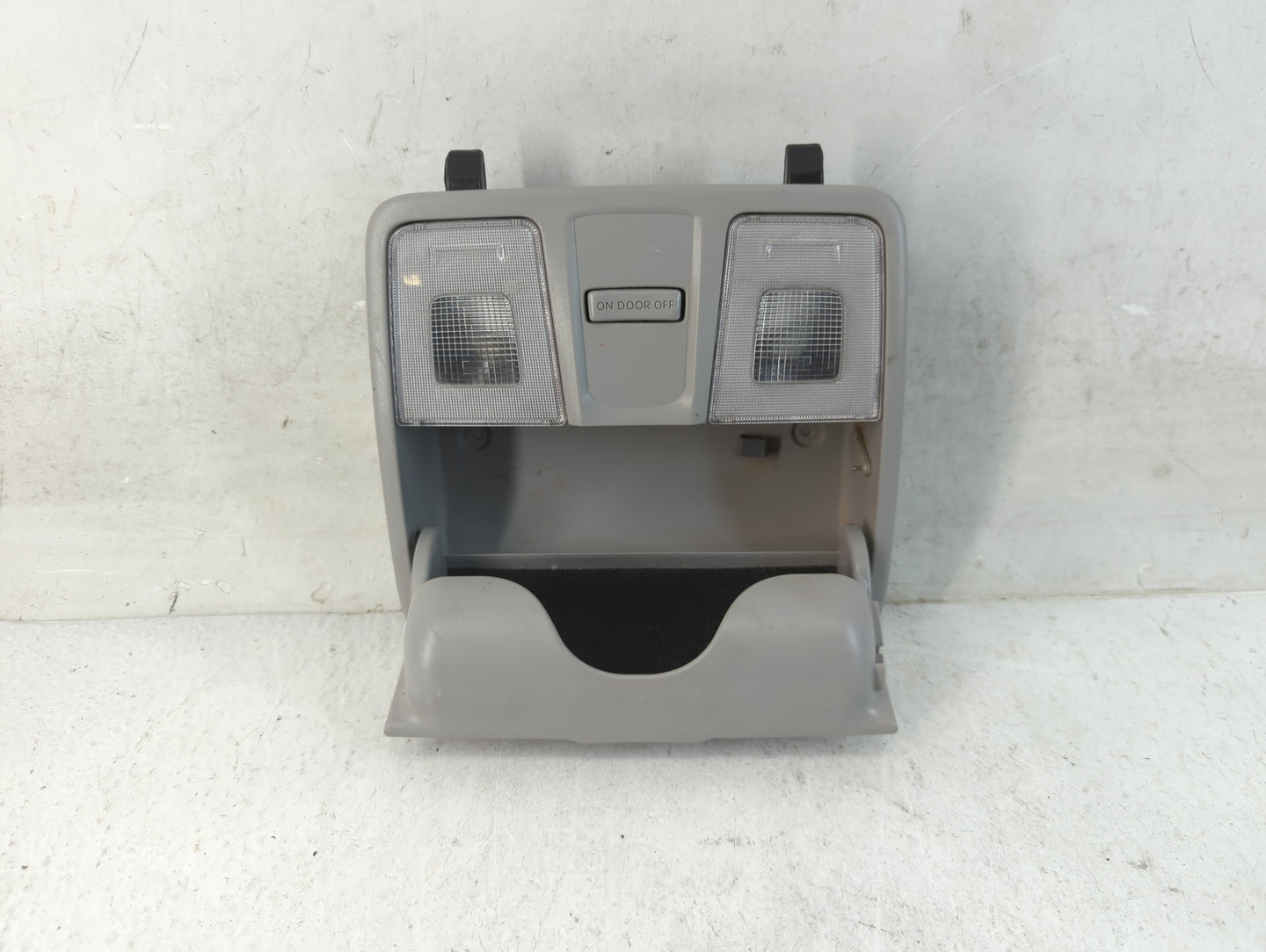2012 Hyundai Veloster Overhead Roof Console - Oemusedautoparts1.com