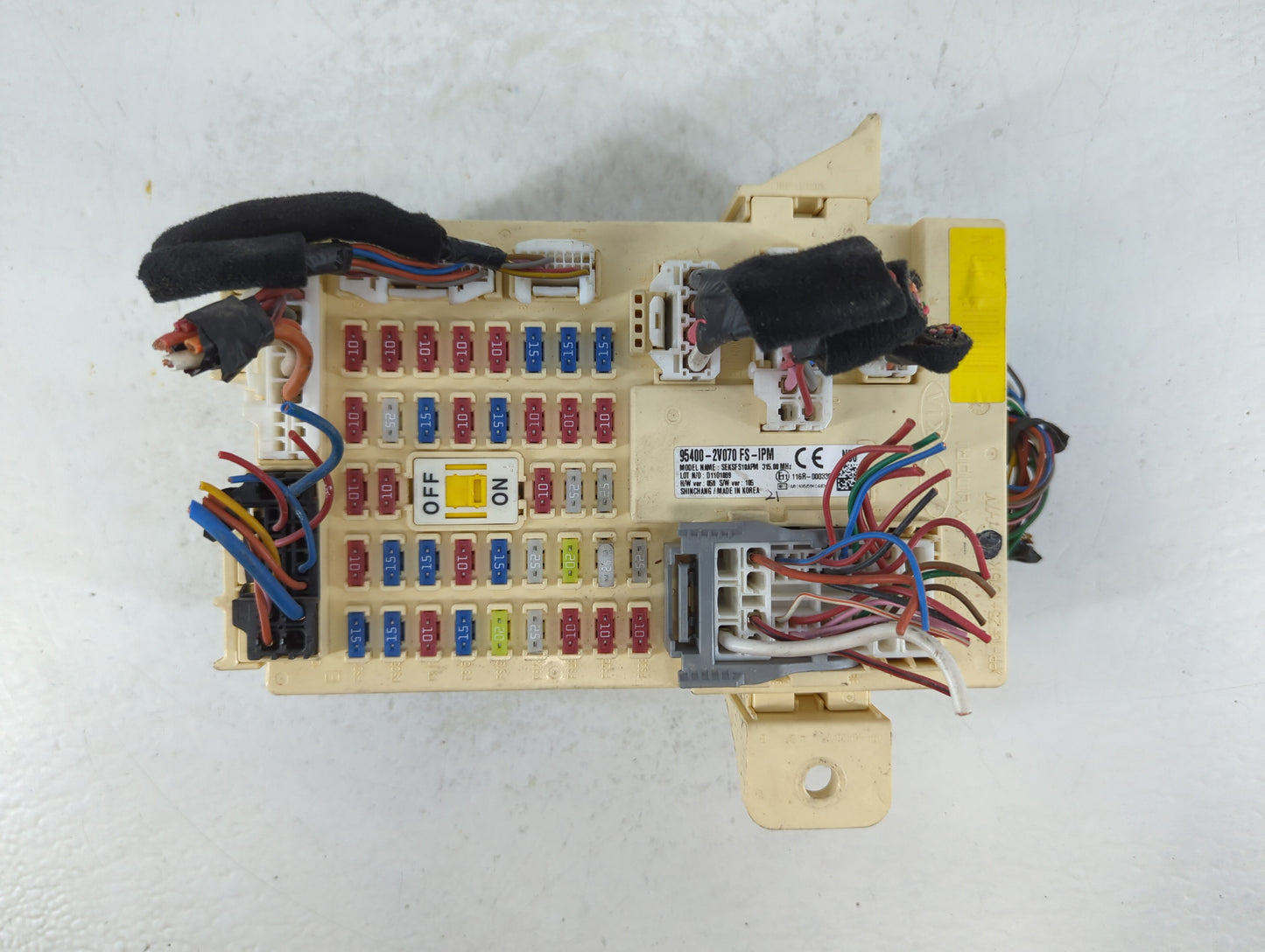 2012-2014 Hyundai Veloster Fusebox Fuse Box Panel Relay Module P/N:95400-2V070 Fits Fits 2012 2013 2014 OEM Used Auto Parts 