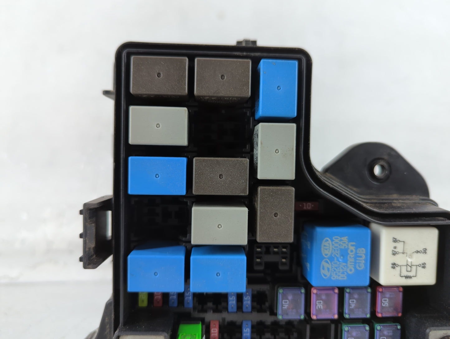 2012-2014 Hyundai Veloster Fusebox Fuse Box Panel Relay Module P/N:91236 2V610 Fits Fits 2012 2013 2014 OEM Used Auto Parts 