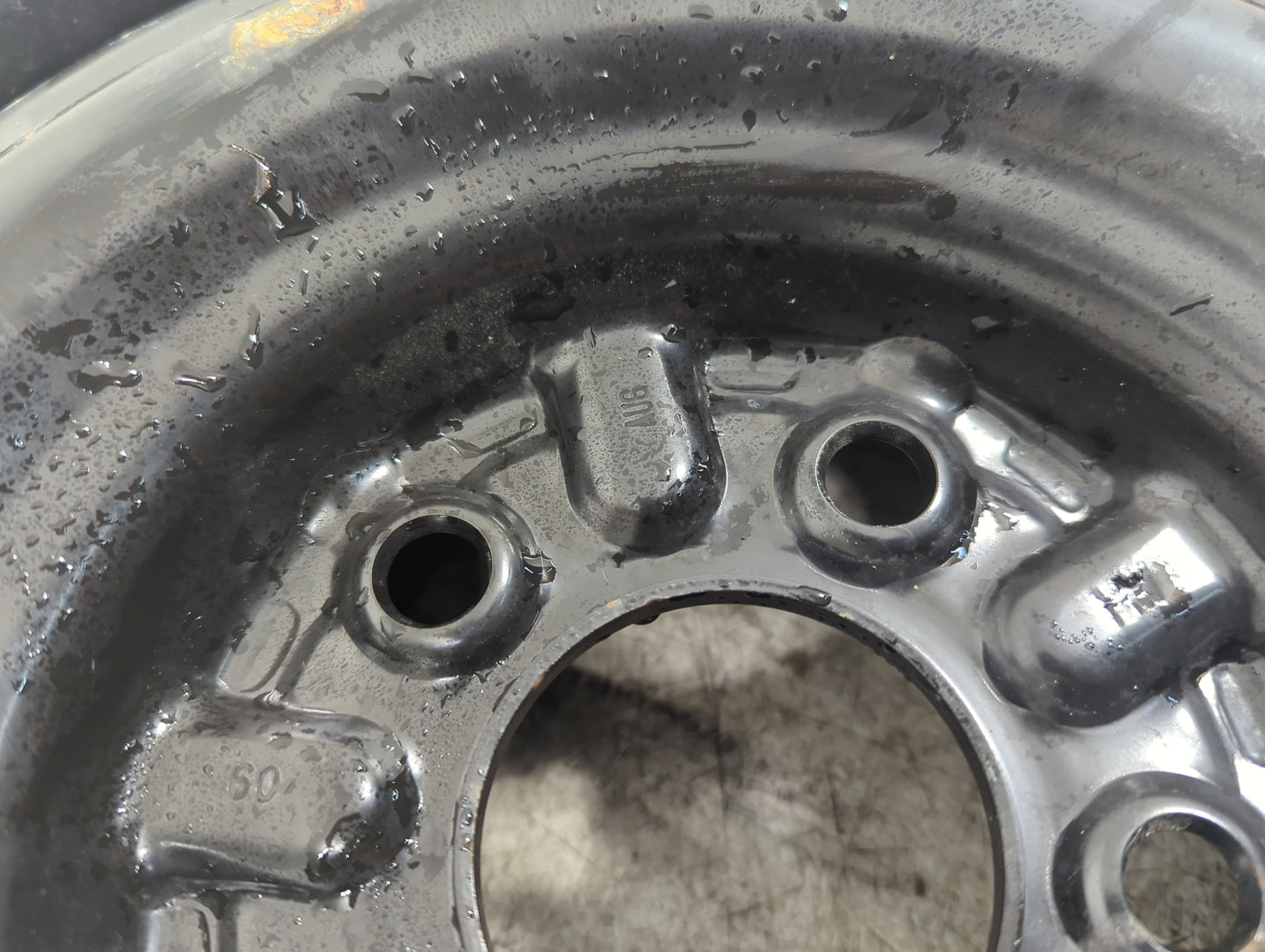 Hyundai Sonata Sonata Spare Donut Tire Wheel Rim Oem 812855 - Oemusedautoparts1.com