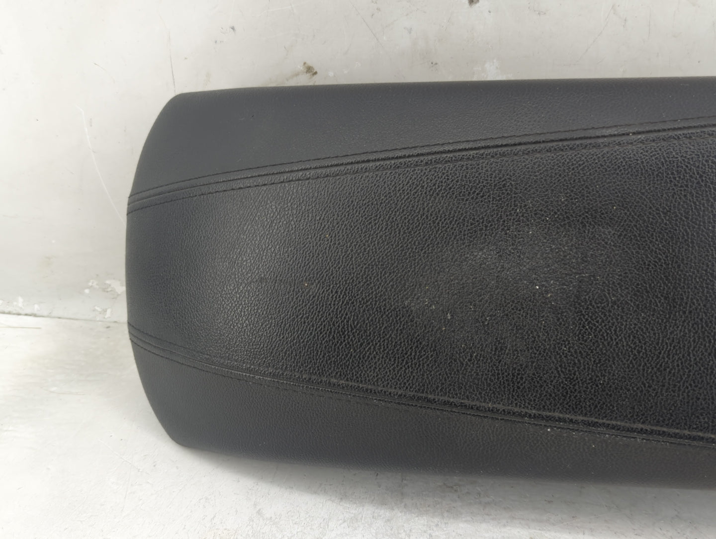 2012 Hyundai Sonata Sonata Center Console Armrest Cover Lid Fits Fits 2011 2013 2014 OEM Used Auto Parts - Oemusedautoparts1