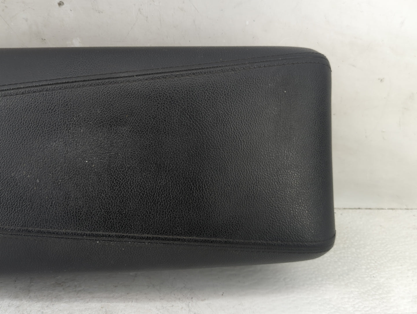 2012 Hyundai Sonata Sonata Center Console Armrest Cover Lid Fits Fits 2011 2013 2014 OEM Used Auto Parts - Oemusedautoparts1