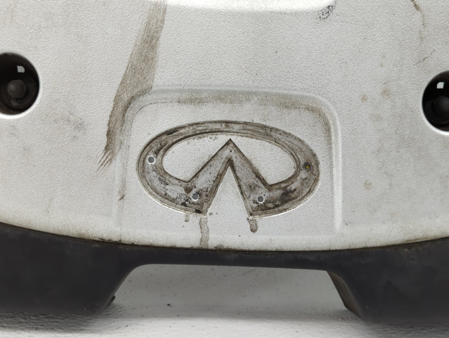 2012 Infiniti Fx35 Engine Cover - Oemusedautoparts1.com