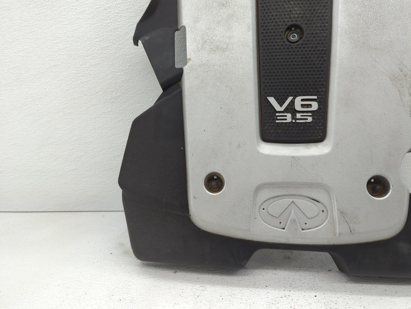2012 Infiniti Fx35 Engine Cover - Oemusedautoparts1.com