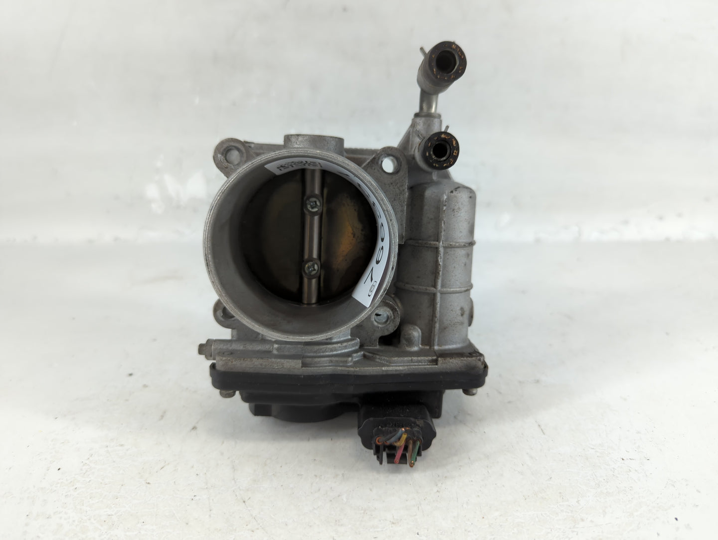 2009-2012 Infiniti Fx35 Throttle Body P/N:1Y07 526-02 Fits OEM Used Auto Parts - Oemusedautoparts1.com