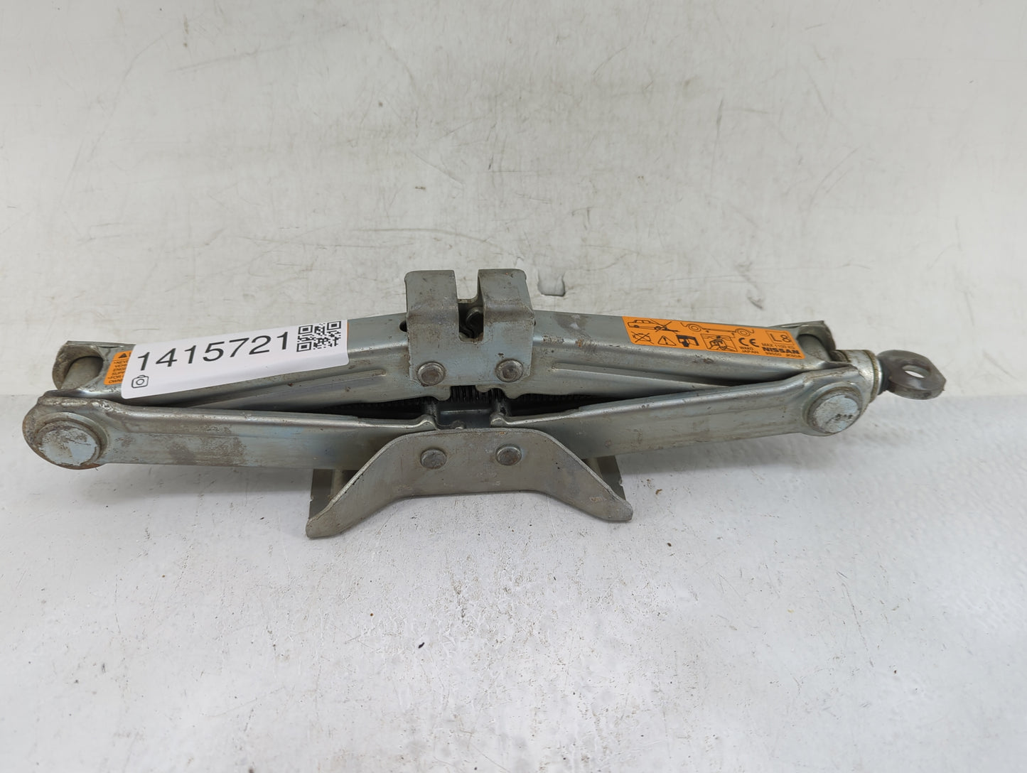2012 Infiniti G35 Spare Scissor Car Jack - Oemusedautoparts1.com