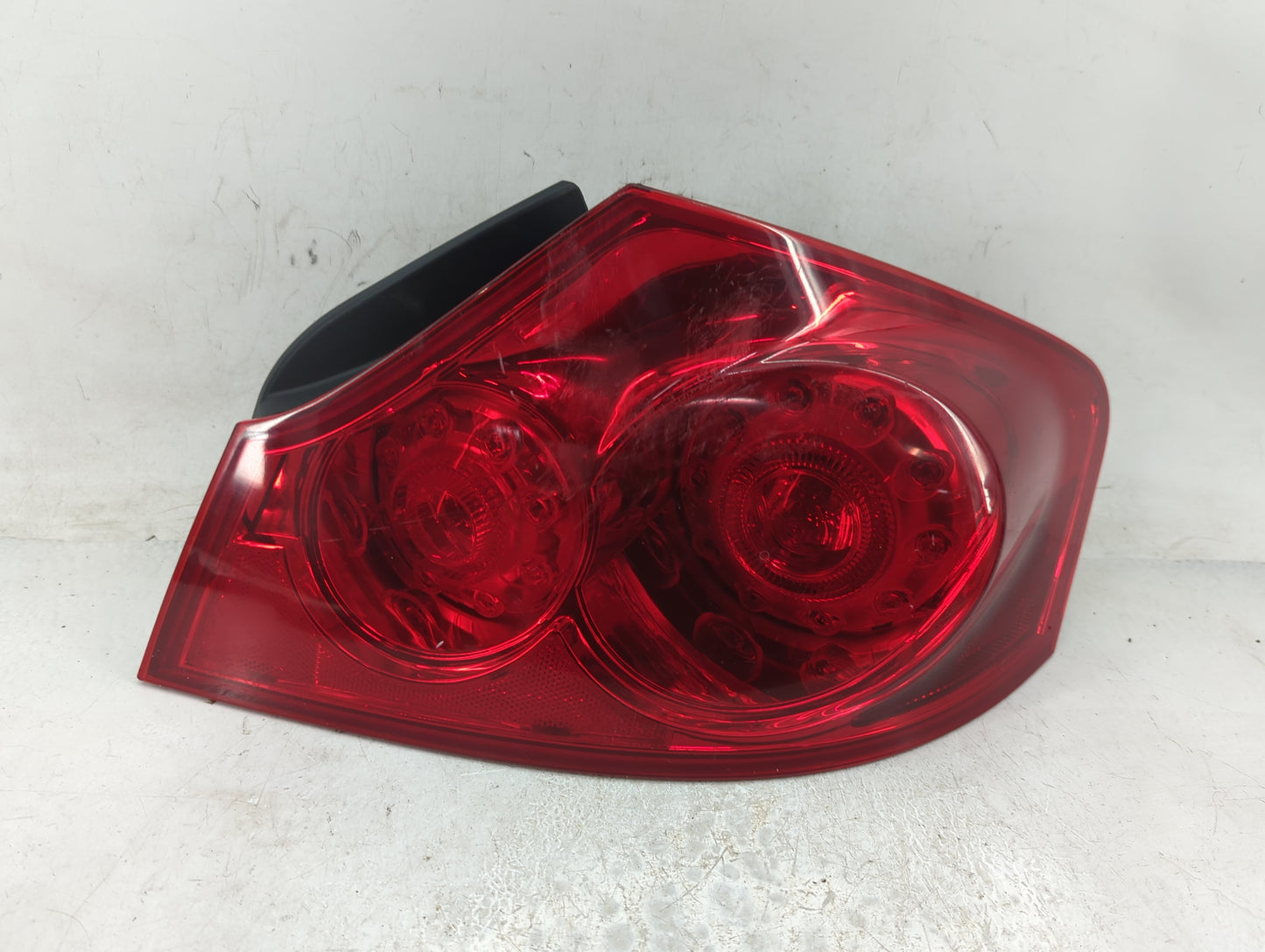 2009-2013 Infiniti G37 Tail Light Assembly Passenger Right OEM P/N:325-1901R Fits Fits 2007 2008 2009 2010 2011 2012 2013 20