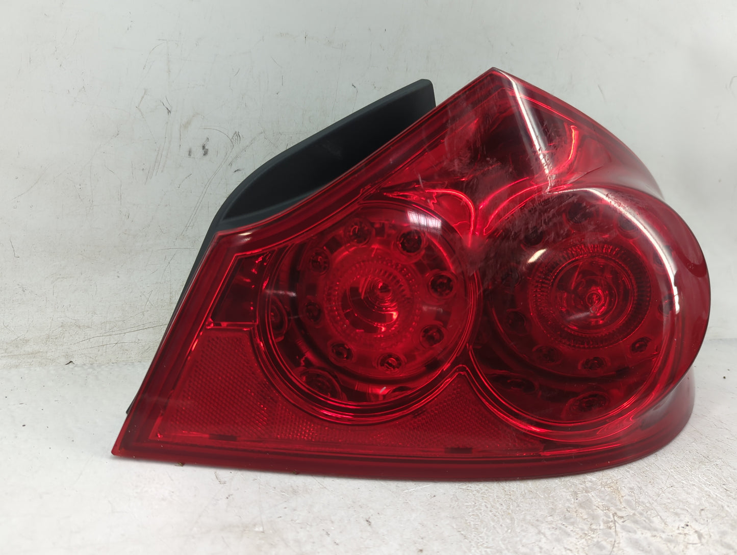 2009-2013 Infiniti G37 Tail Light Assembly Passenger Right OEM P/N:325-1901R Fits Fits 2007 2008 2009 2010 2011 2012 2013 20