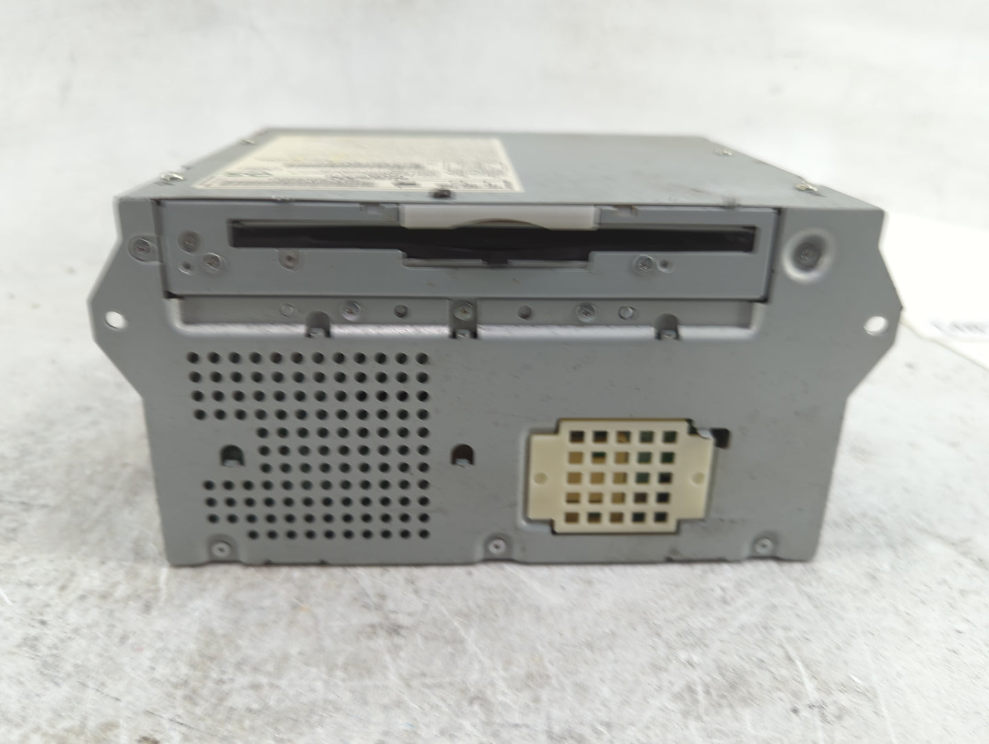 2010-2013 Infiniti G37 Radio AM FM Cd Player Receiver Replacement P/N:259151JA2A NAU-P8402USC Fits OEM Used Auto Parts - Oem