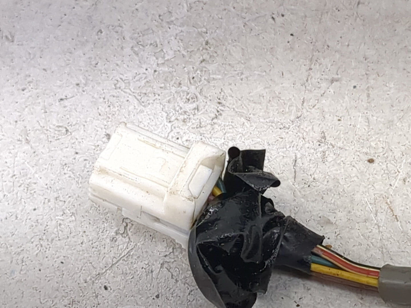 2009-2013 Infiniti G37 Driver Side View Mirror - Left Door Mirror OEM Used - Oemusedautoparts1.com
