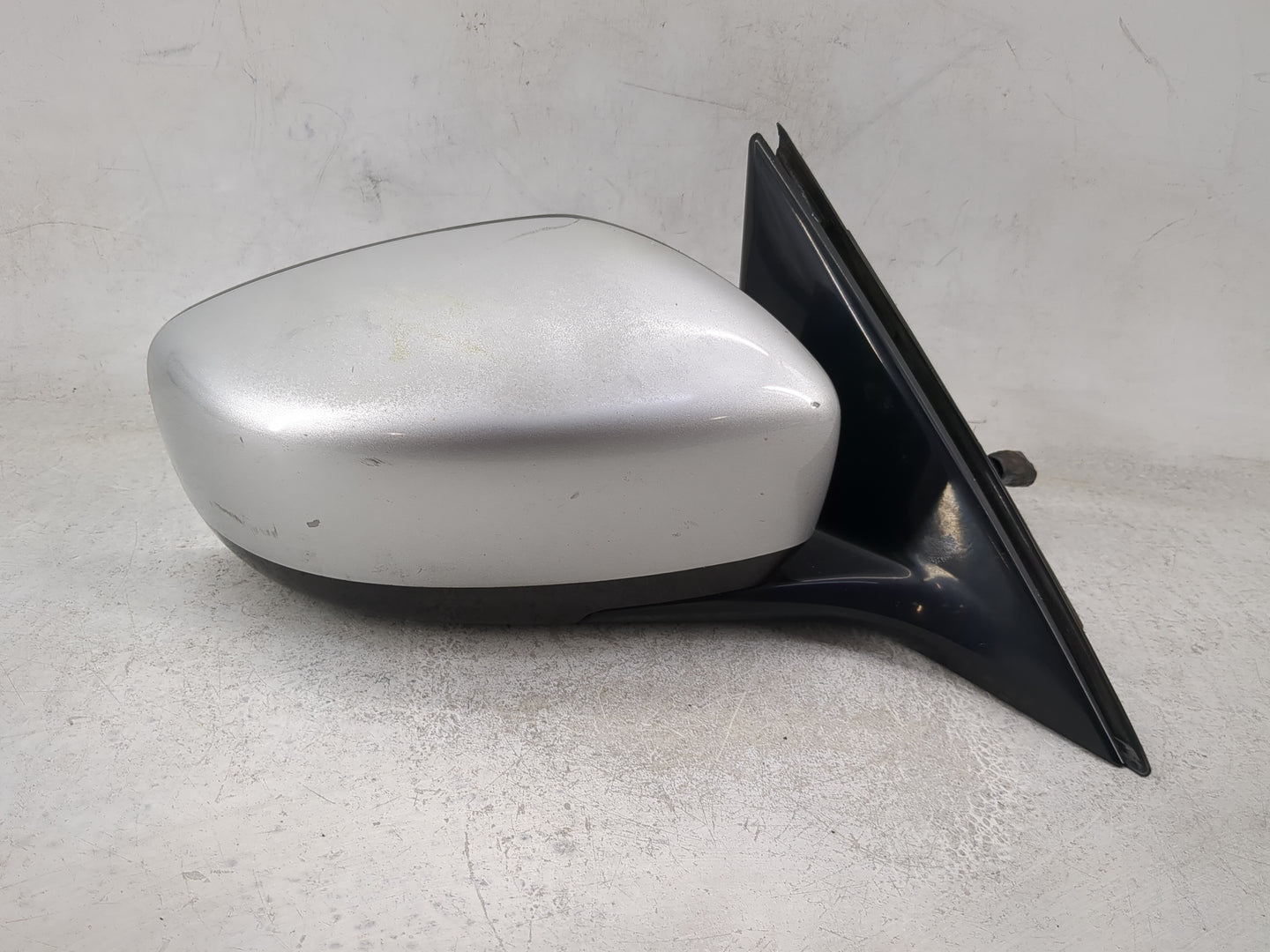 2009-2013 Infiniti G37 Passenger Side View Mirror - Right Door Mirror OEM Used - Oemusedautoparts1.com