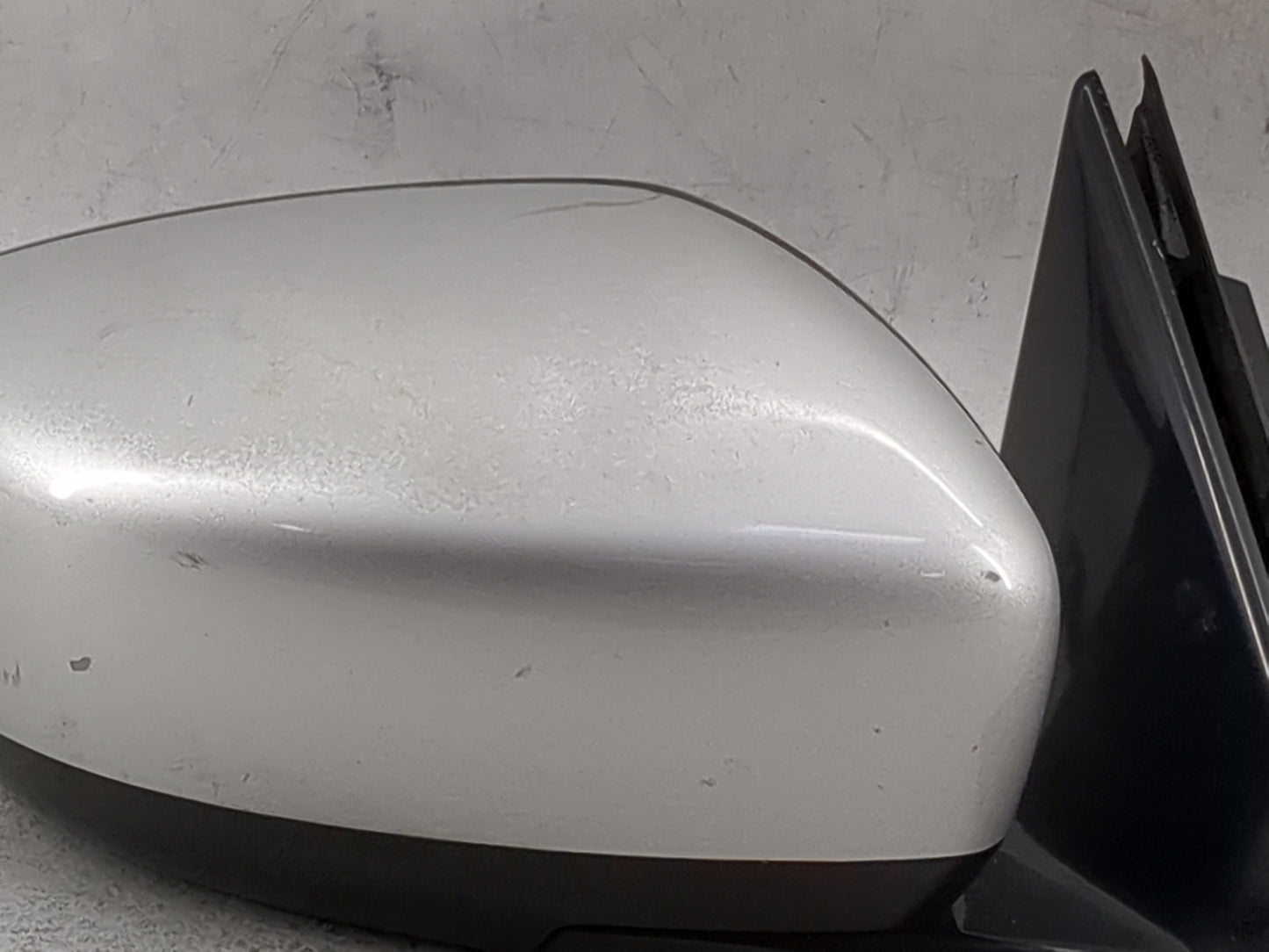 2009-2013 Infiniti G37 Passenger Side View Mirror - Right Door Mirror OEM Used - Oemusedautoparts1.com