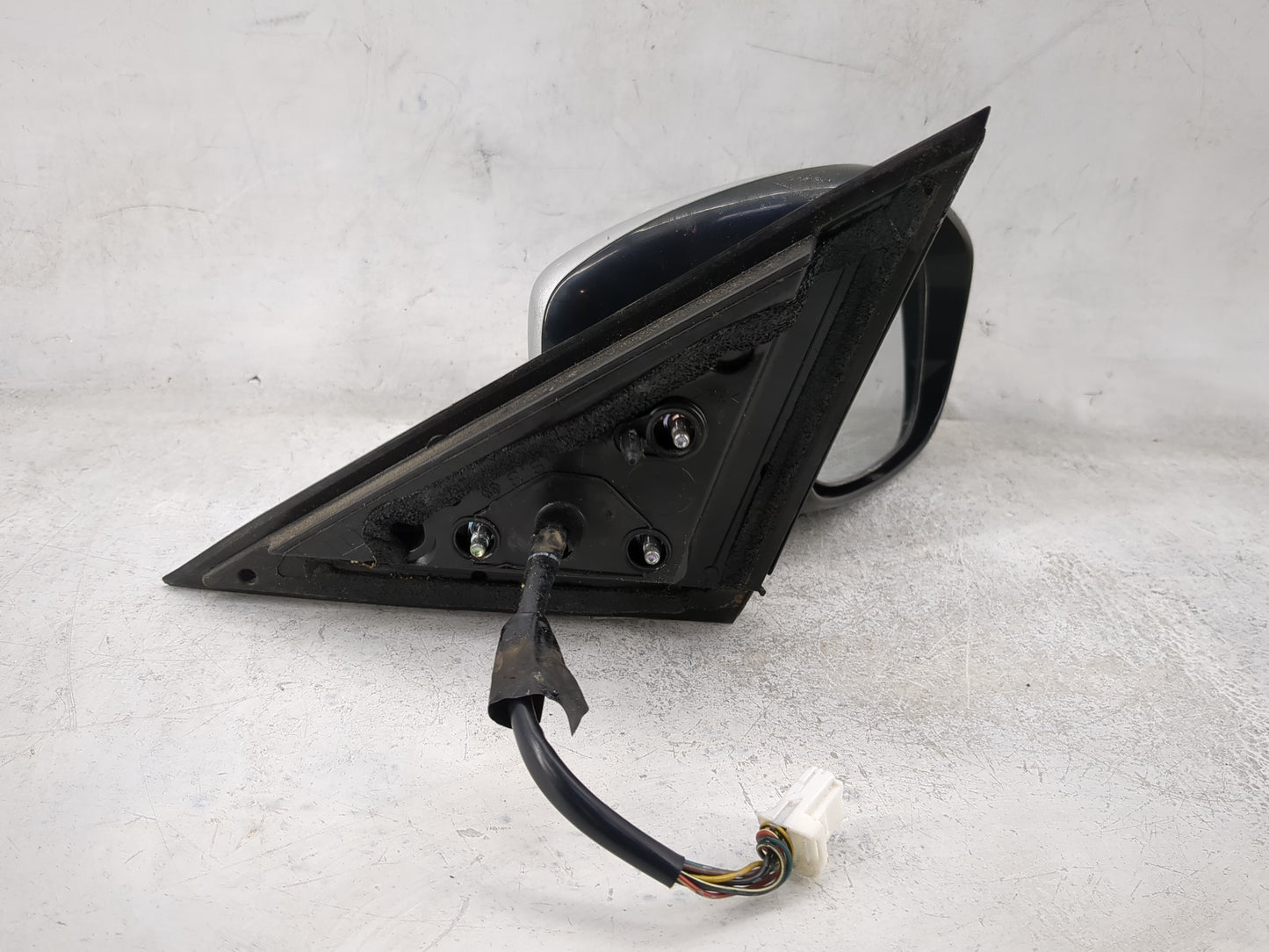 2009-2013 Infiniti G37 Passenger Side View Mirror - Right Door Mirror OEM Used - Oemusedautoparts1.com