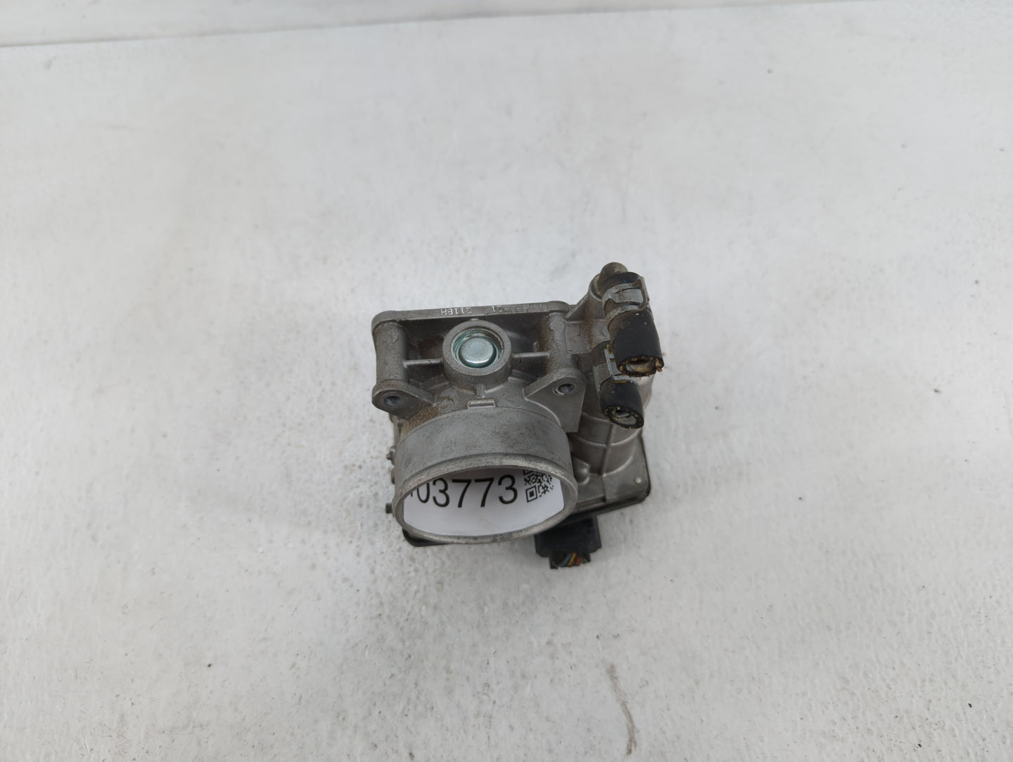 2008-2013 Infiniti G37 Throttle Body P/N:RME60-21 RME60-12 Fits OEM Used Auto Parts - Oemusedautoparts1.com