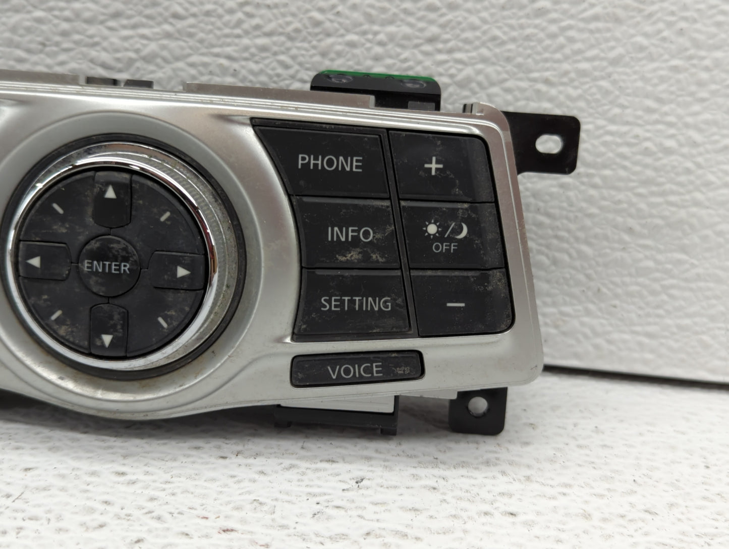 2012-2012 Infiniti G37 Radio Control Panel - Oemusedautoparts1.com