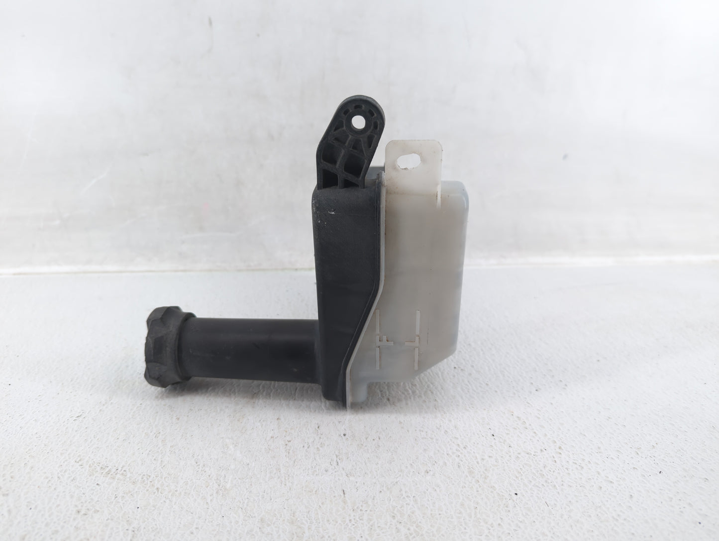 2012 Infiniti G37 Radiator Coolant Overflow Expansion Tank Bottle - Oemusedautoparts1.com
